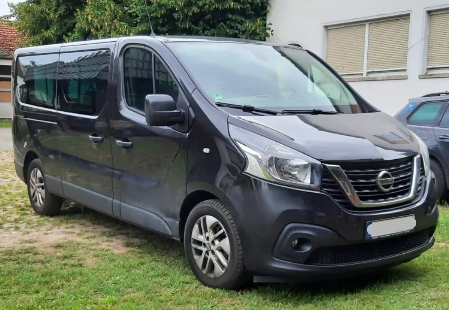 Nissan NV300 NV300 L2H1 2,9dCi 145 (8-Si.) Premium Navi Rückfahrkamera Schwarz - 1