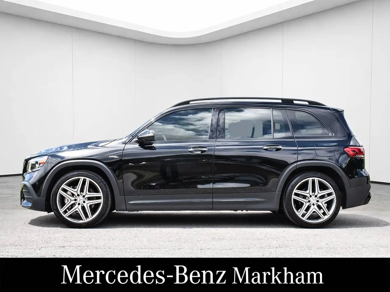 Mercedes-Benz GLB photo Mercedes-Benz GLB