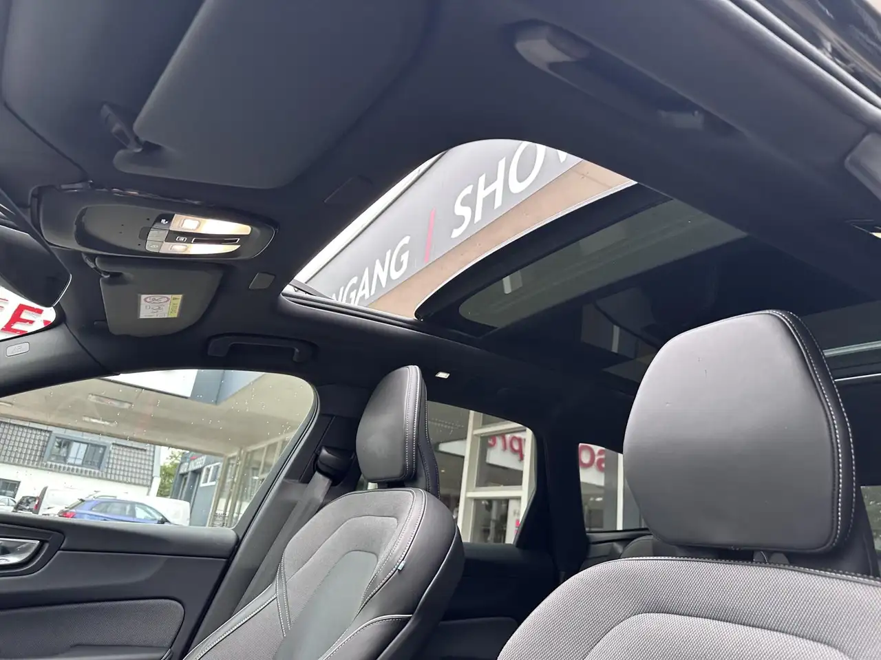 Volvo XC60 2.0 T8 Plug-in hybrid AWD Black Pano, Leer, Trekha, миниатюра 9