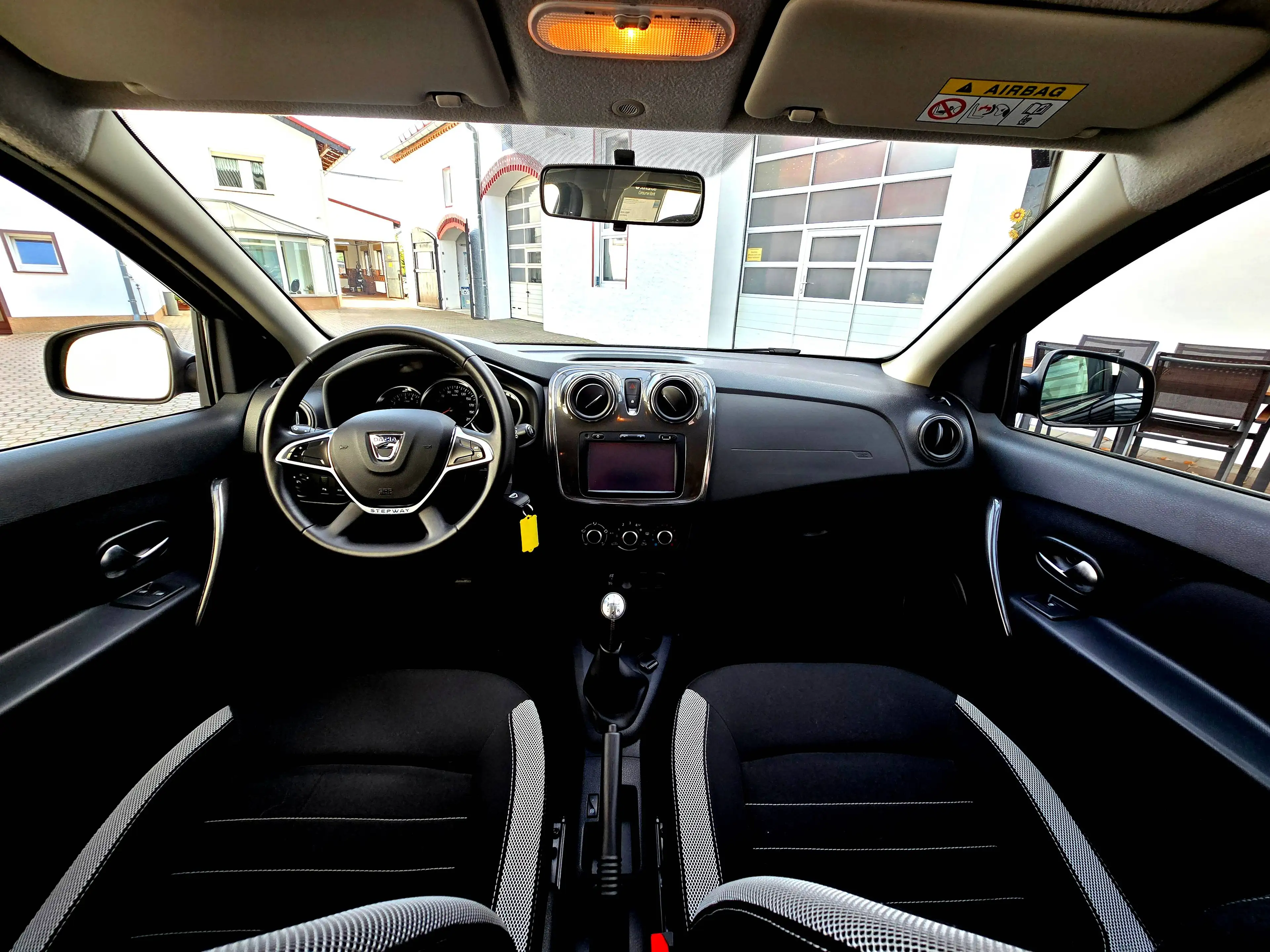 Dacia Logan Stepway — photo 7