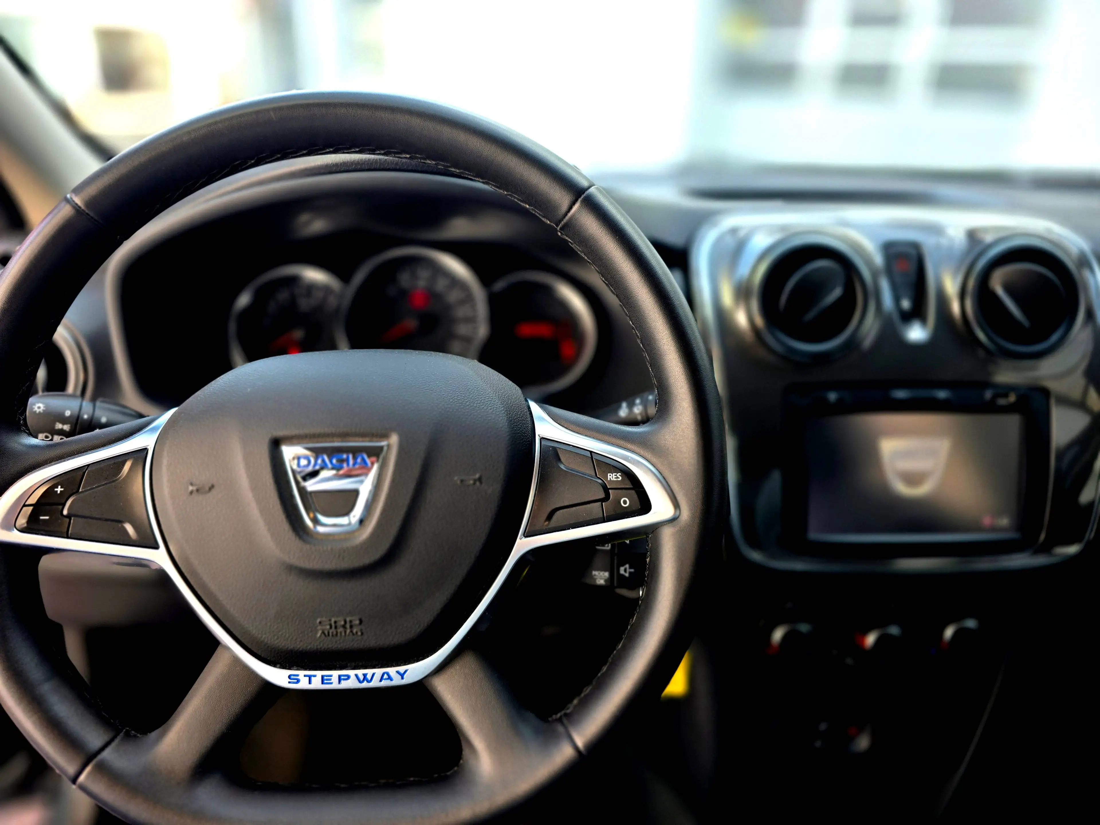 Dacia Logan Stepway — photo 8
