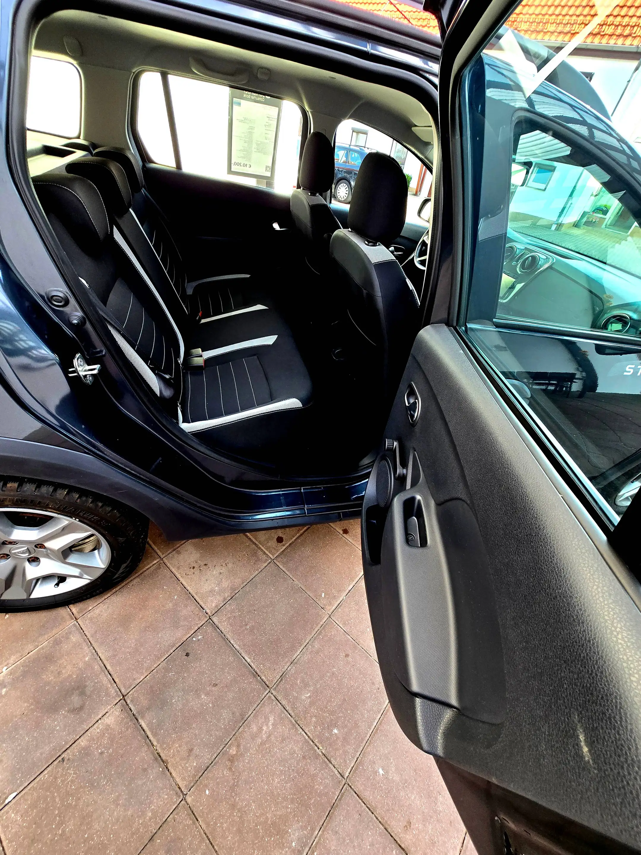 Dacia Logan Stepway — photo 6