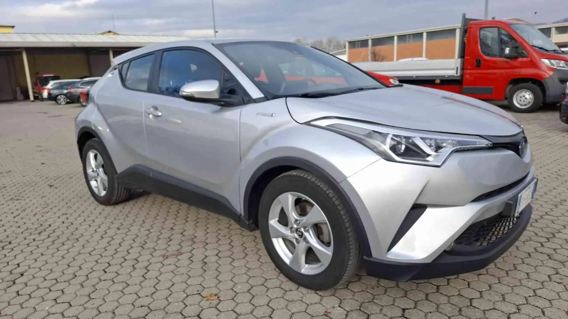 Toyota C-HR 1.8 Hybrid E-CVT Grigio - 2