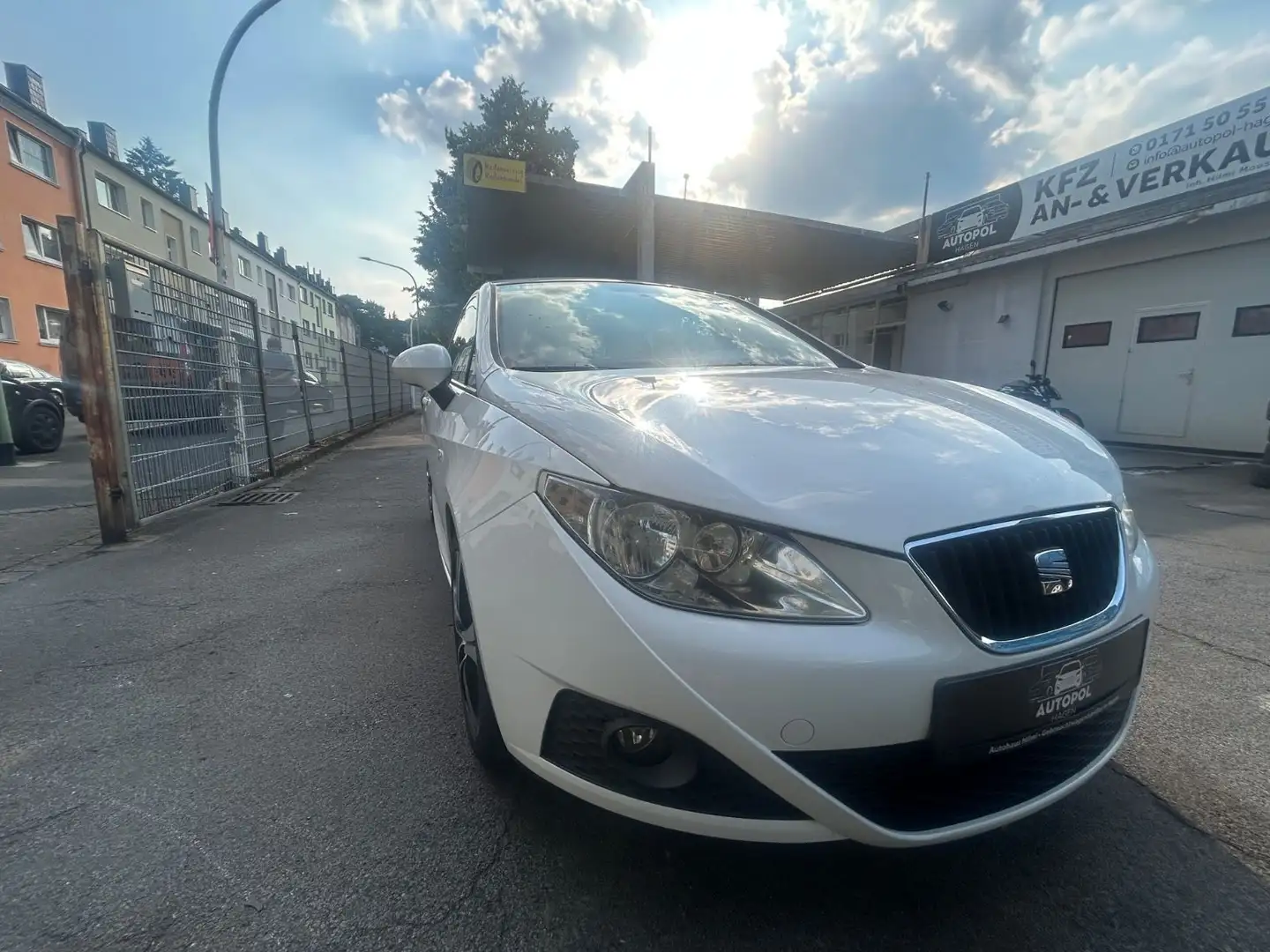 SEAT Ibiza SC*TÜV NEU*HU NEU*INSPEKTION NEU Weiß - 1