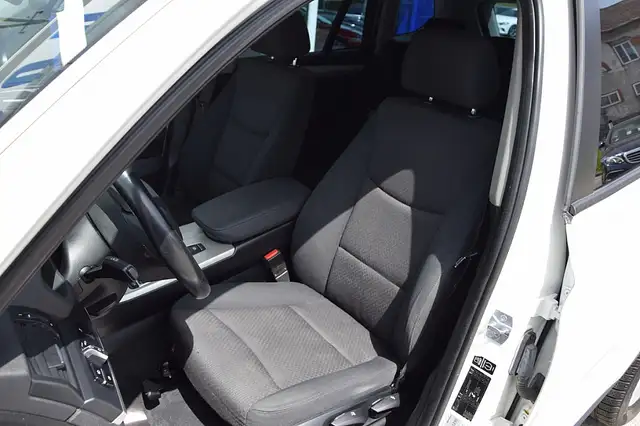 BMW X3 view 10