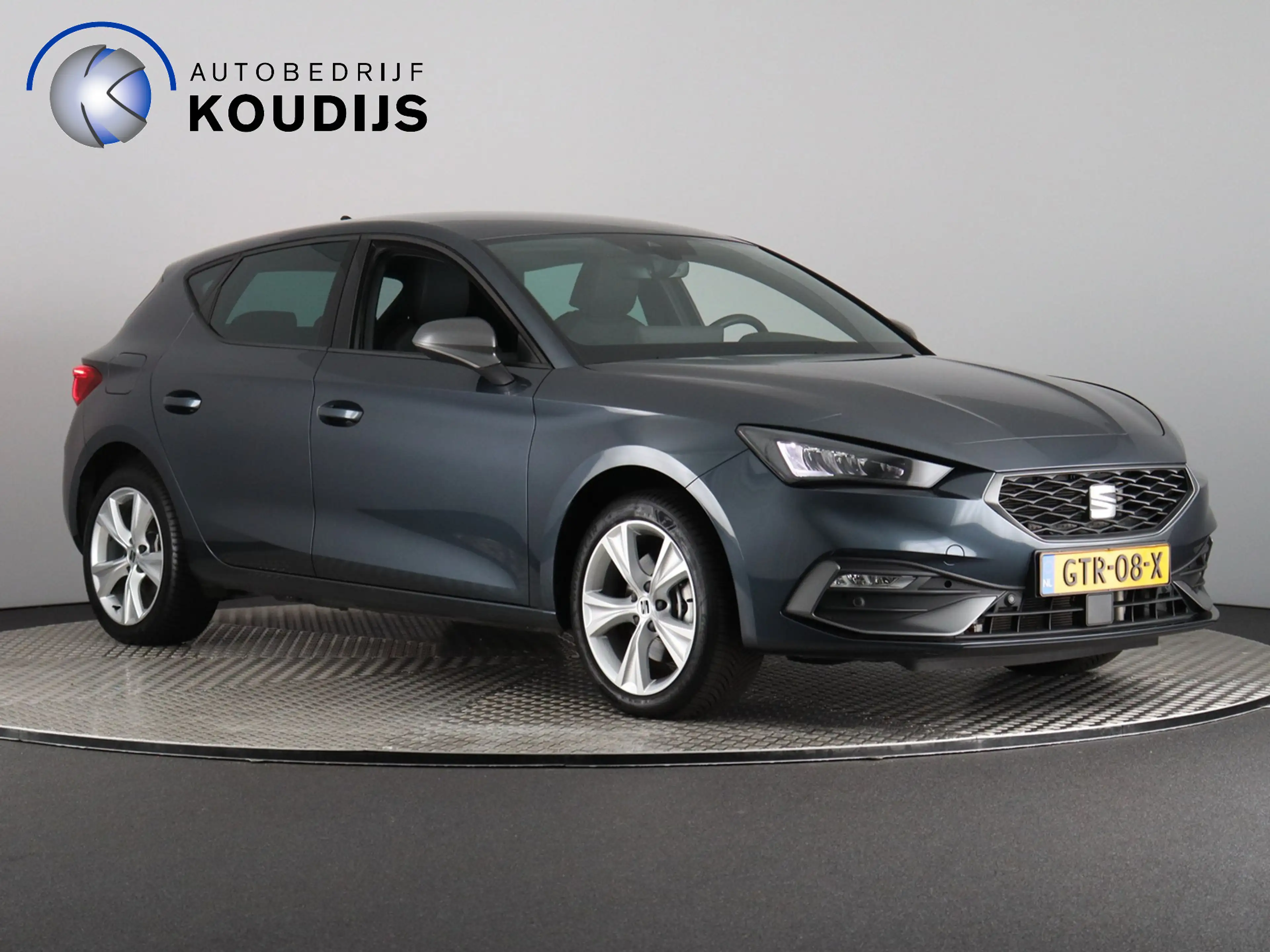 SEAT Leon e-Hybrid 1.5 TSI FR PHEV First Edition (NL-Auto / ACC / Cam
