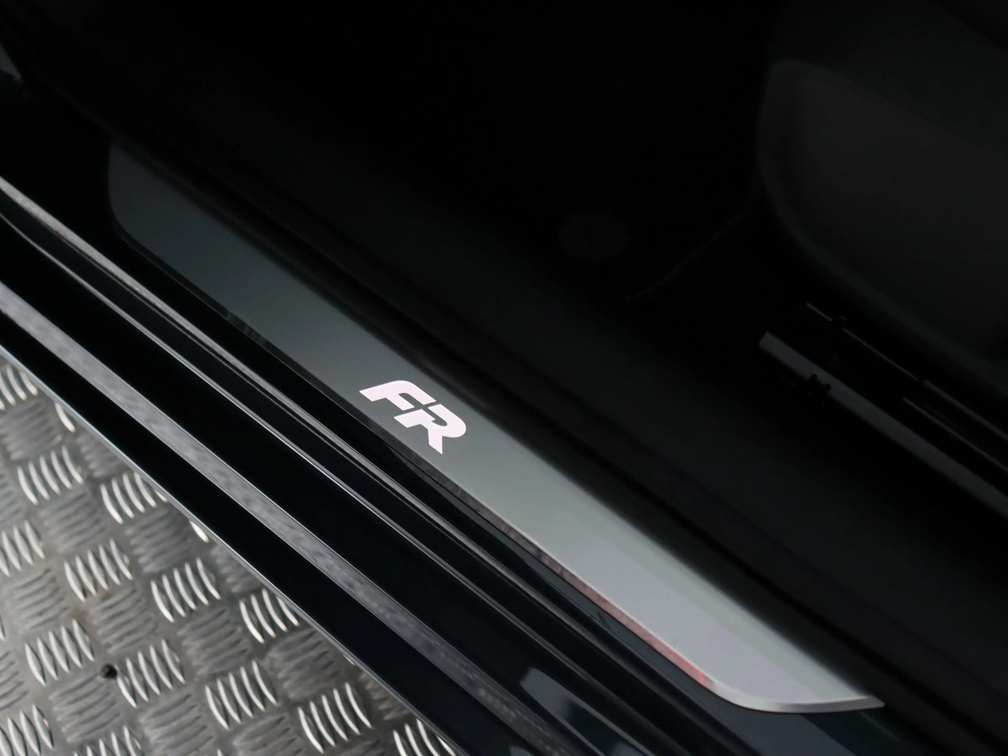 SEAT Leon e-Hybrid 1.5 TSI FR PHEV First Edition (NL-Auto / ACC / Cam — photo 10
