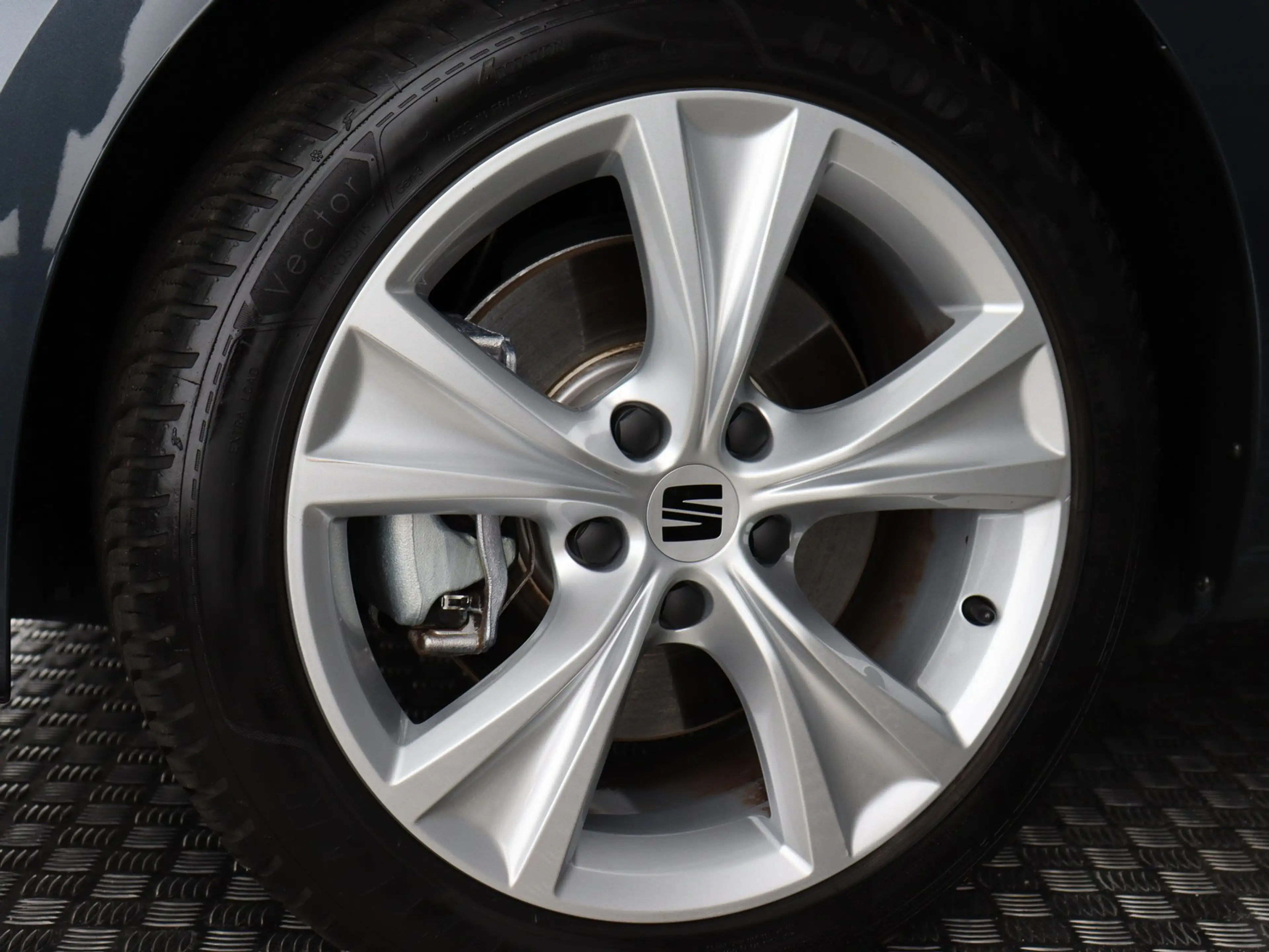 SEAT Leon e-Hybrid 1.5 TSI FR PHEV First Edition (NL-Auto / ACC / Cam — photo 6