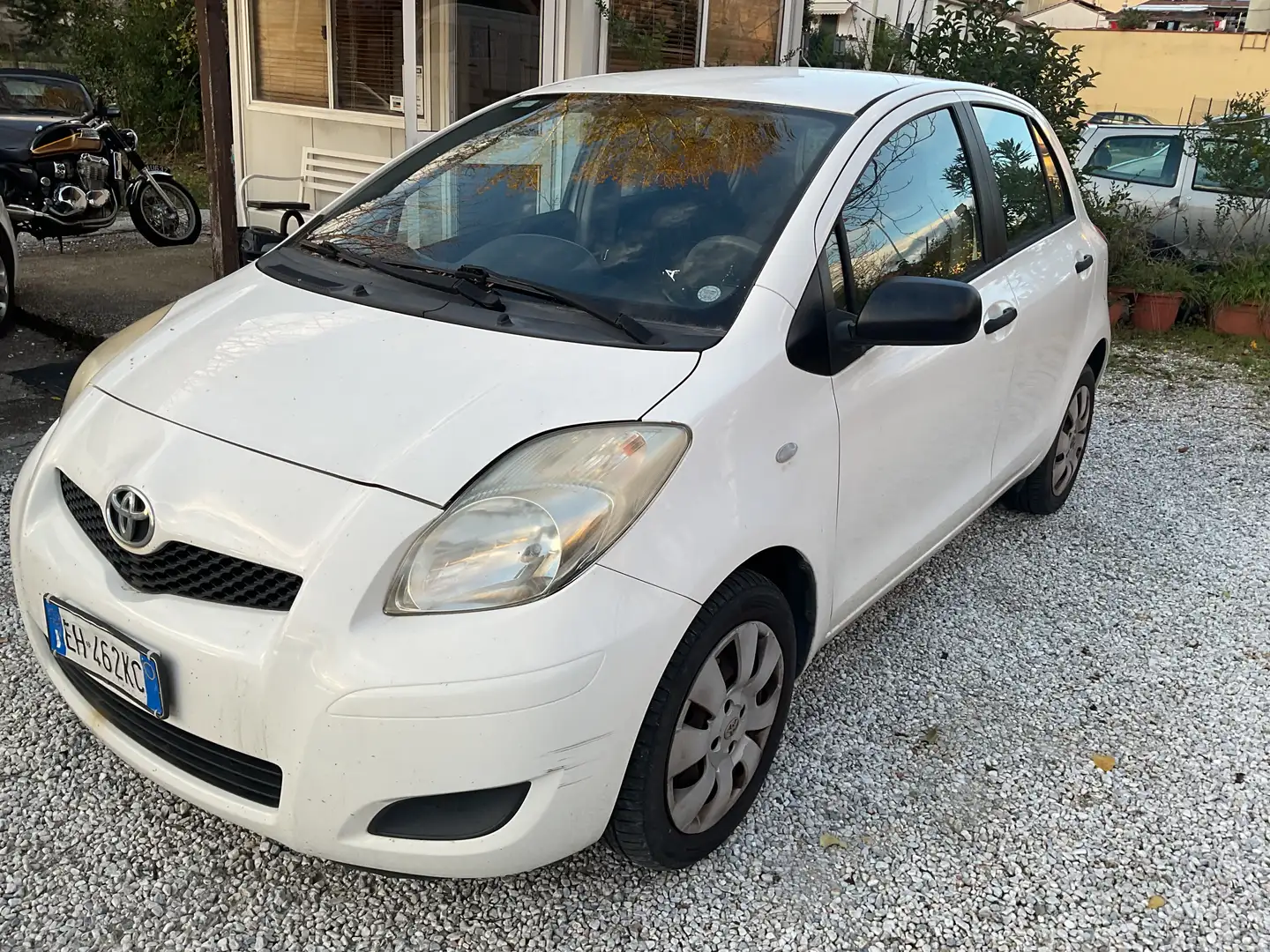 Toyota Yaris 1.0 5 porte - 2