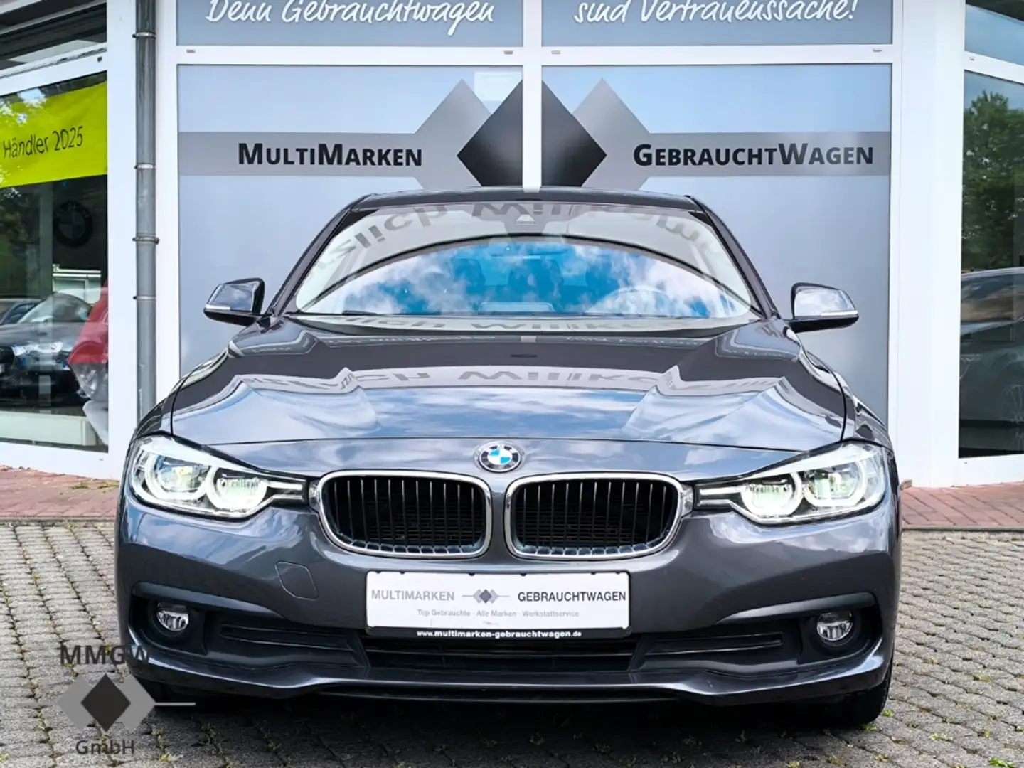 BMW 318 d Advantage Touring HUD Navi LED El. Heckklappe Me Grijs - 2