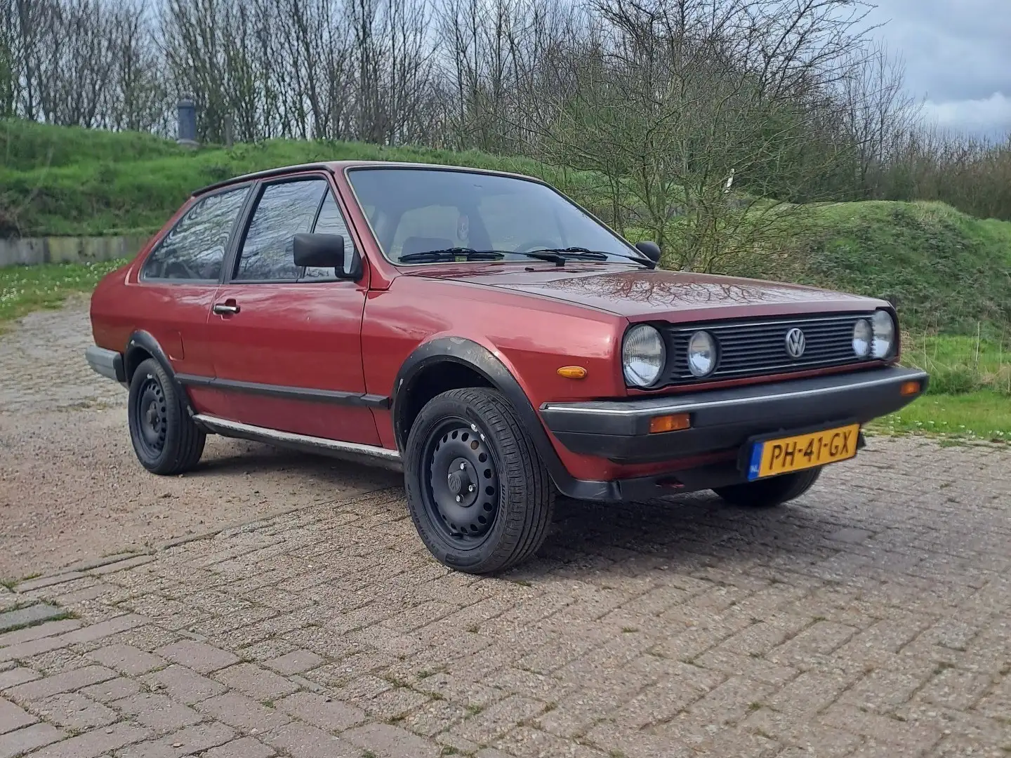 Volkswagen Polo (C) - 1