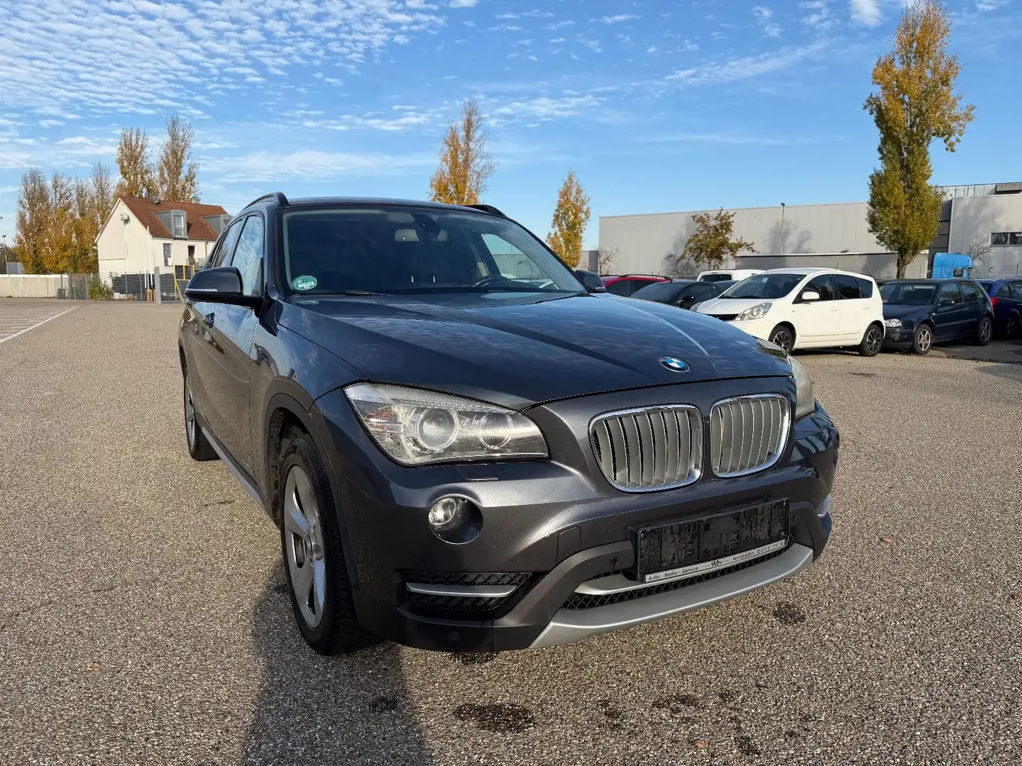 BMW X1 20 d sDrive Efficient Dynamics Edition Grau - 1