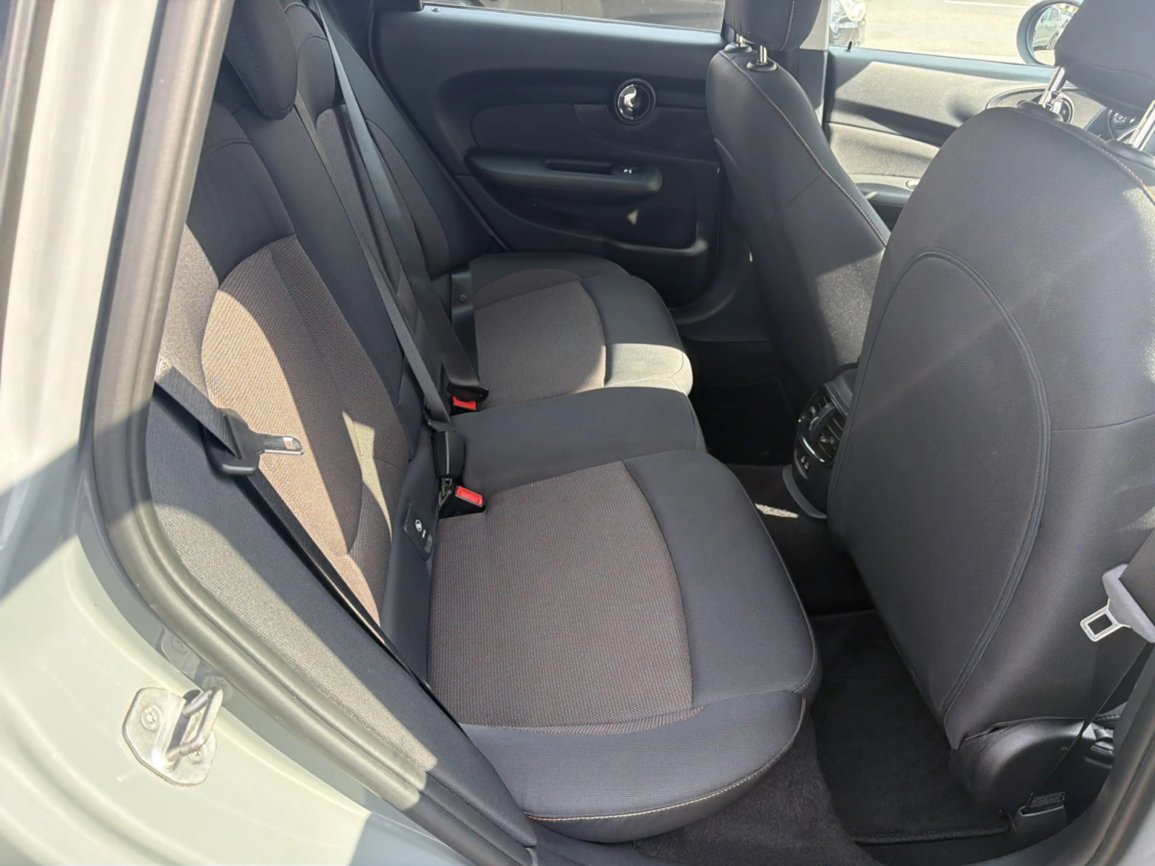 MINI One D Clubman 115CV BM6 — photo 9