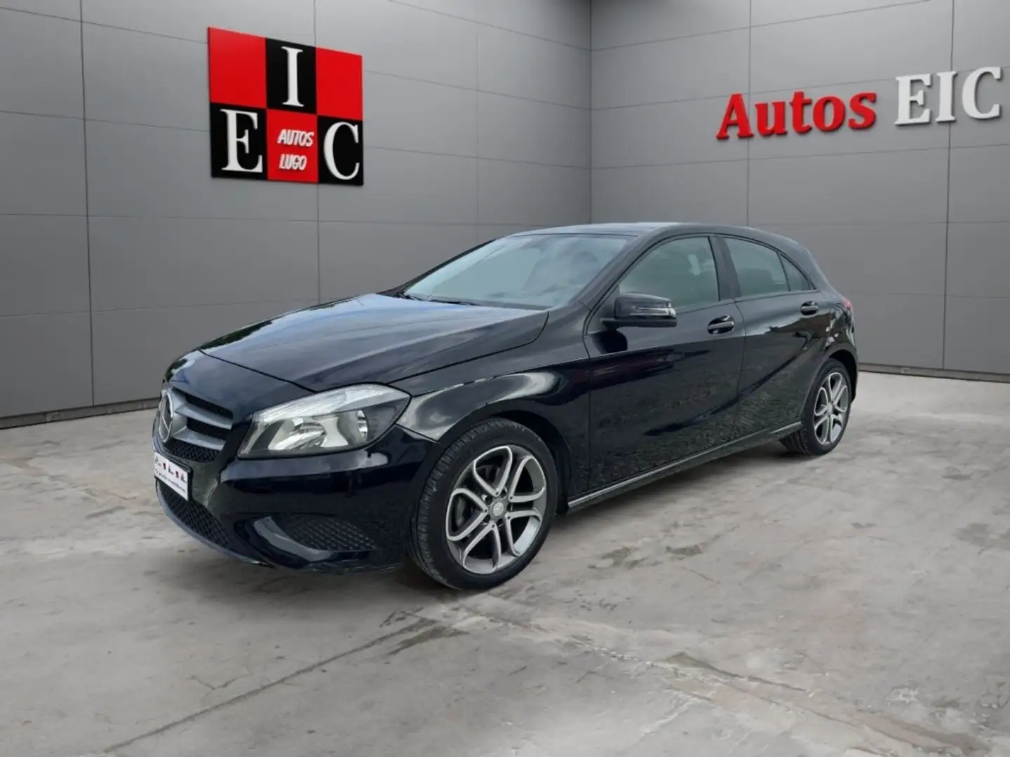 Mercedes-Benz A 180 180CDI BE Urban Negro - 1