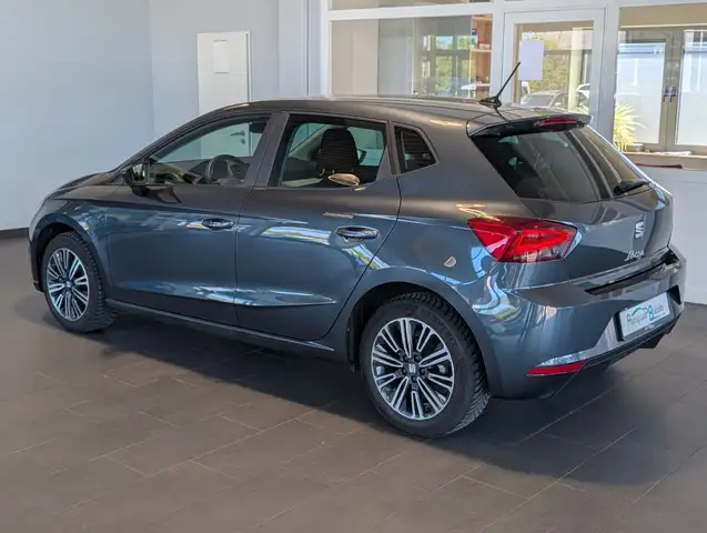 Seat Ibiza view 9