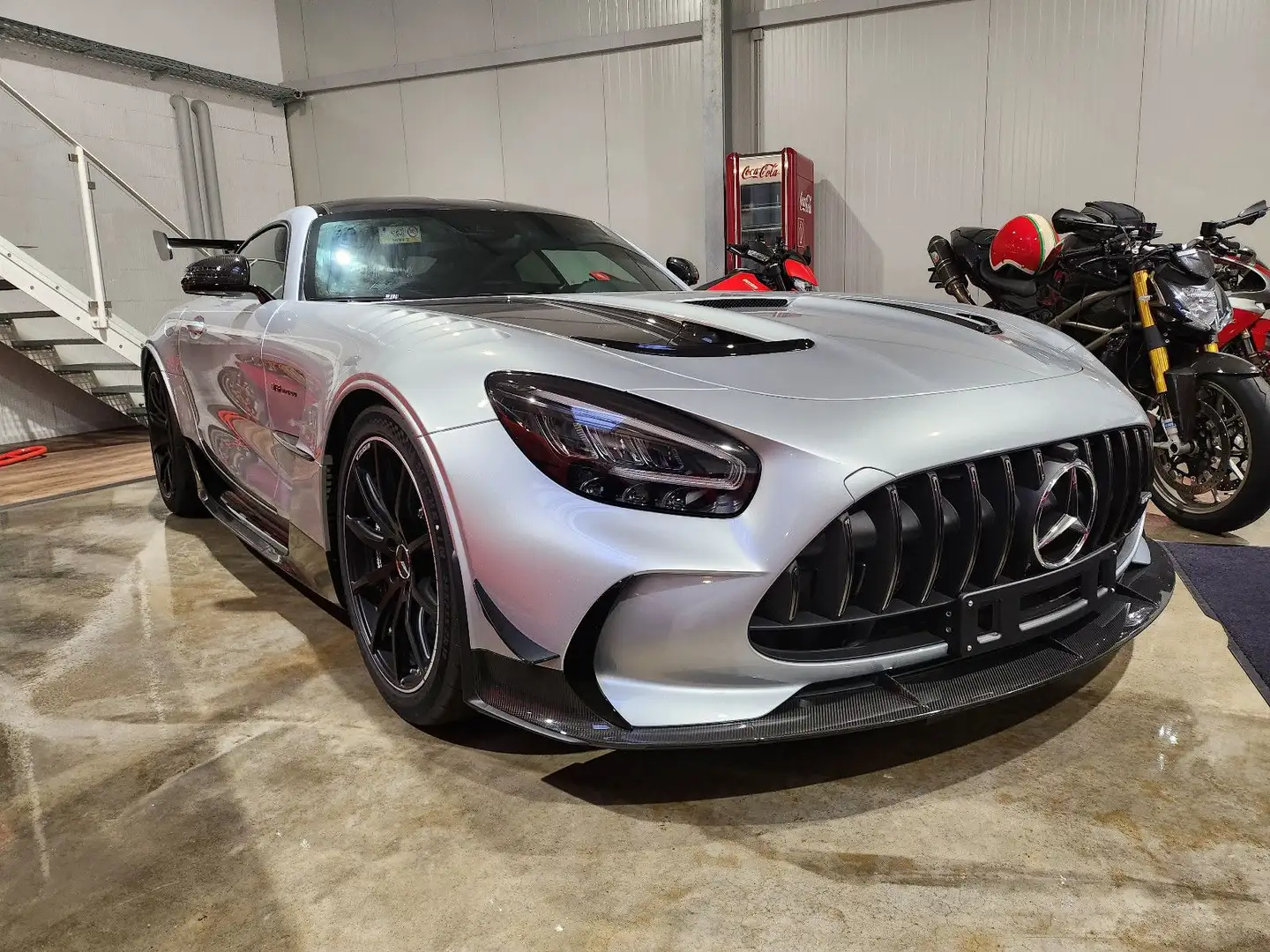 Mercedes-Benz AMG GT Black Series Argent - 1