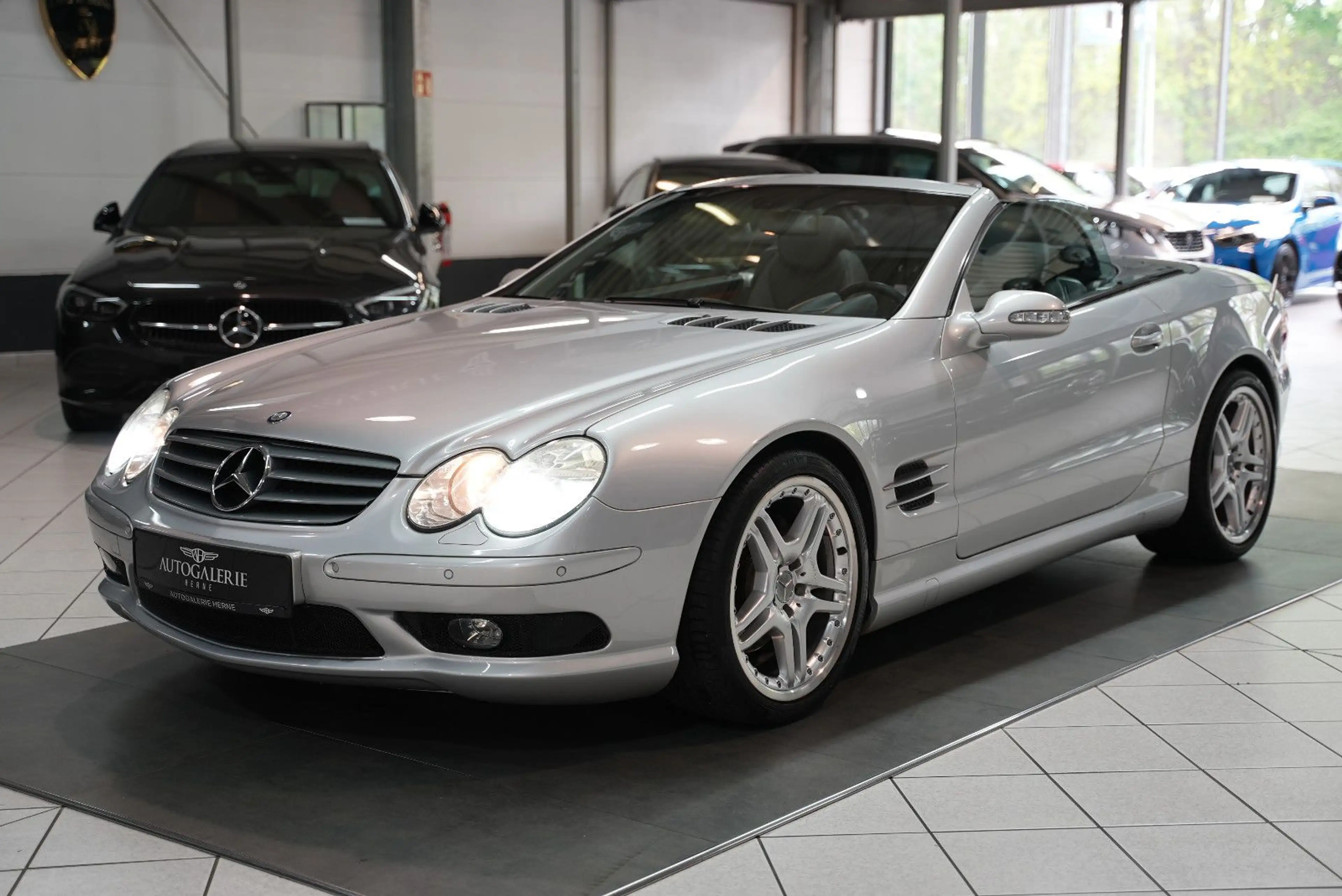 Mercedes-Benz SL 500 *2.HAND*SCHECKHEFT*AIRMATIC*MEMORY*SITZBEL