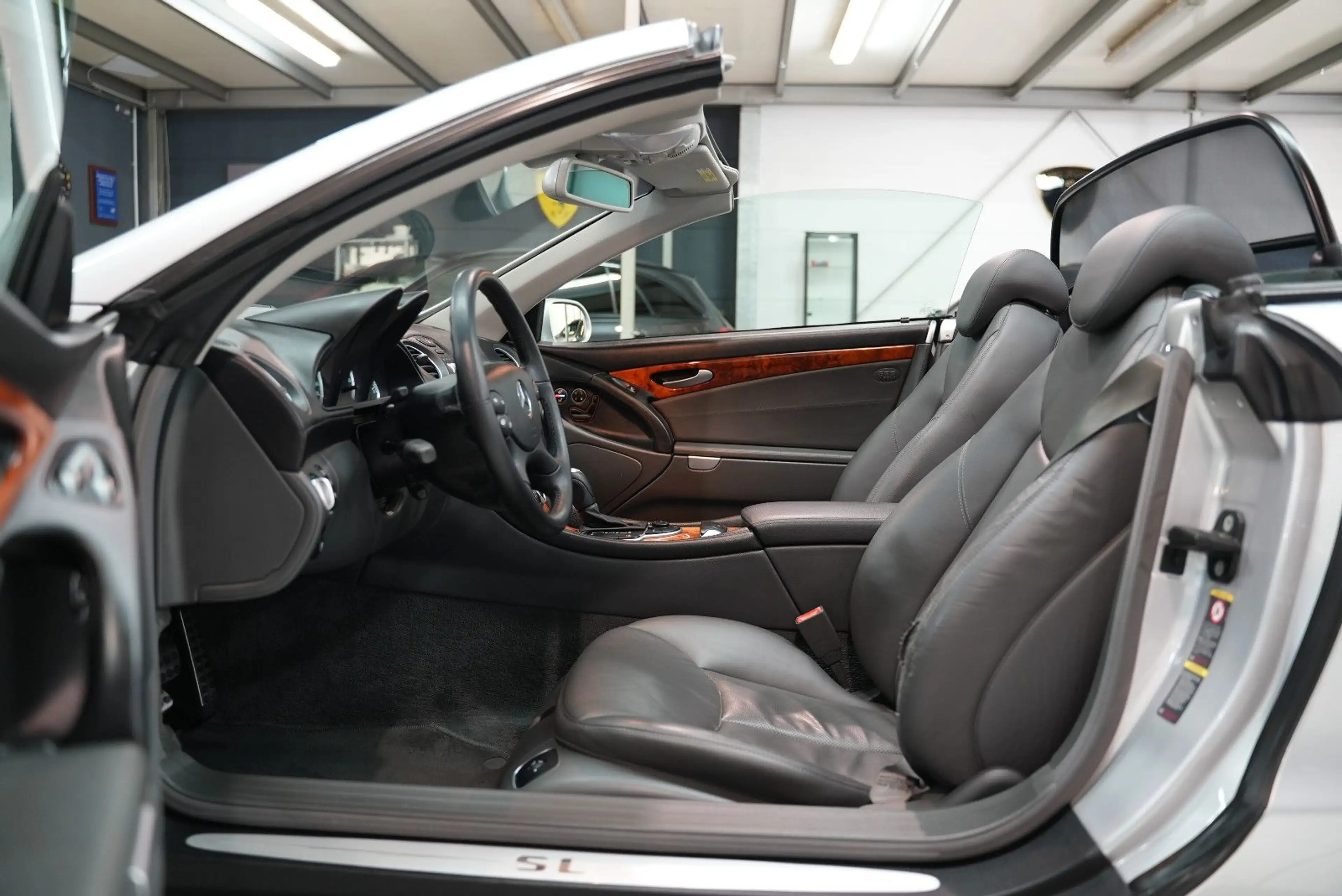 Mercedes-Benz SL 500 *2.HAND*SCHECKHEFT*AIRMATIC*MEMORY*SITZBEL — photo 7