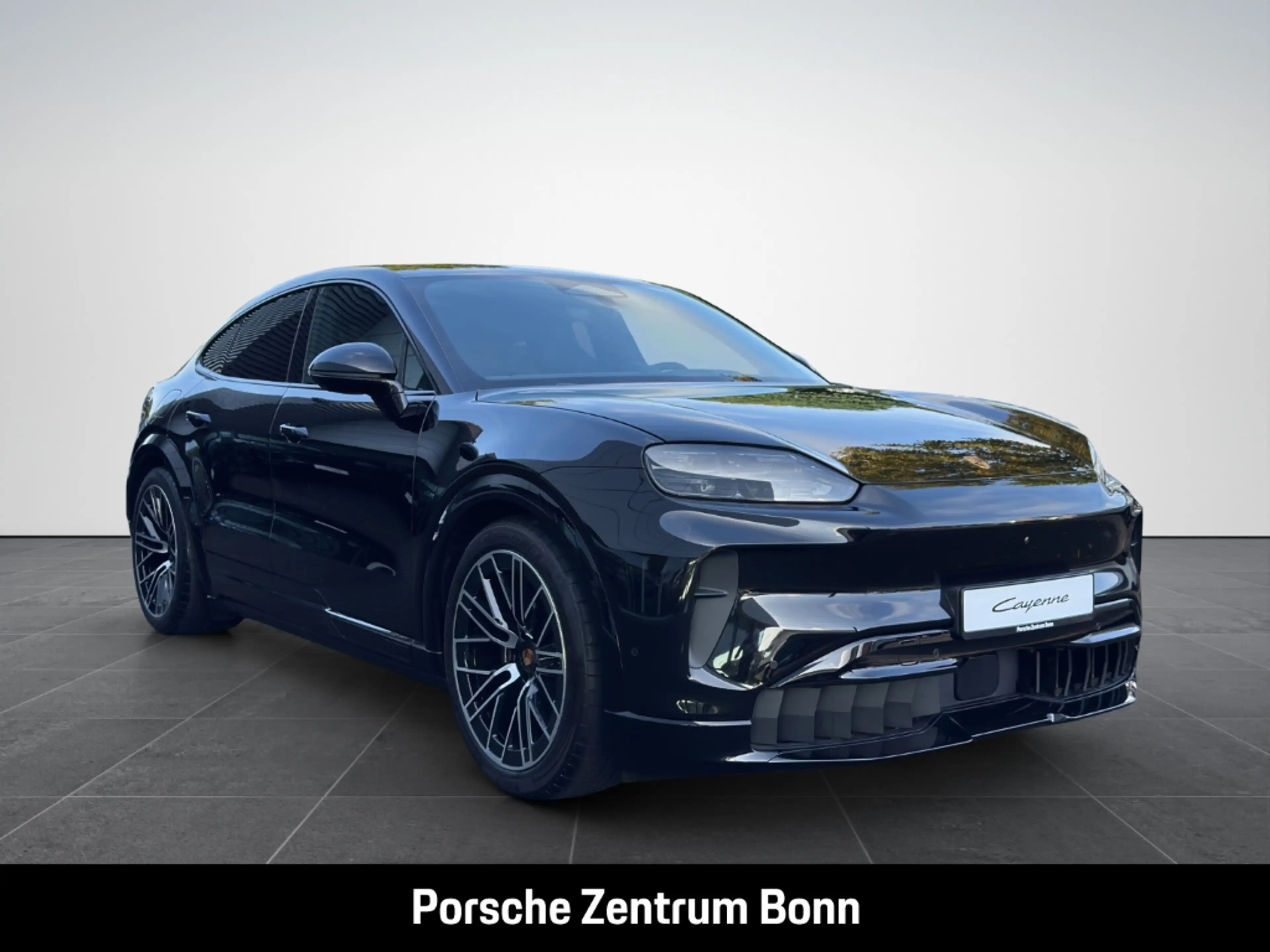 Porsche Cayenne Coupe Electric — photo 3