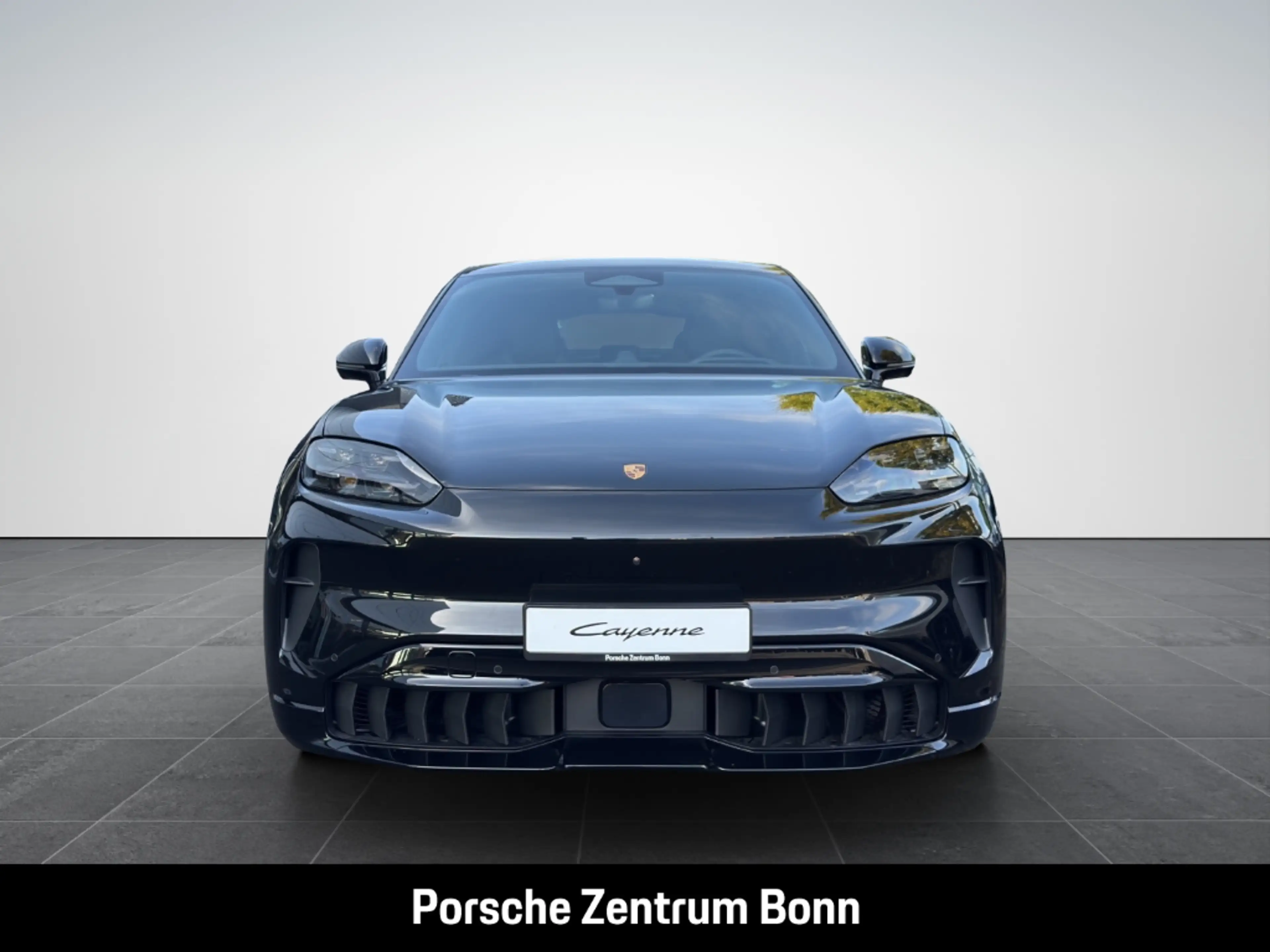Porsche Cayenne Coupe Electric — photo 2