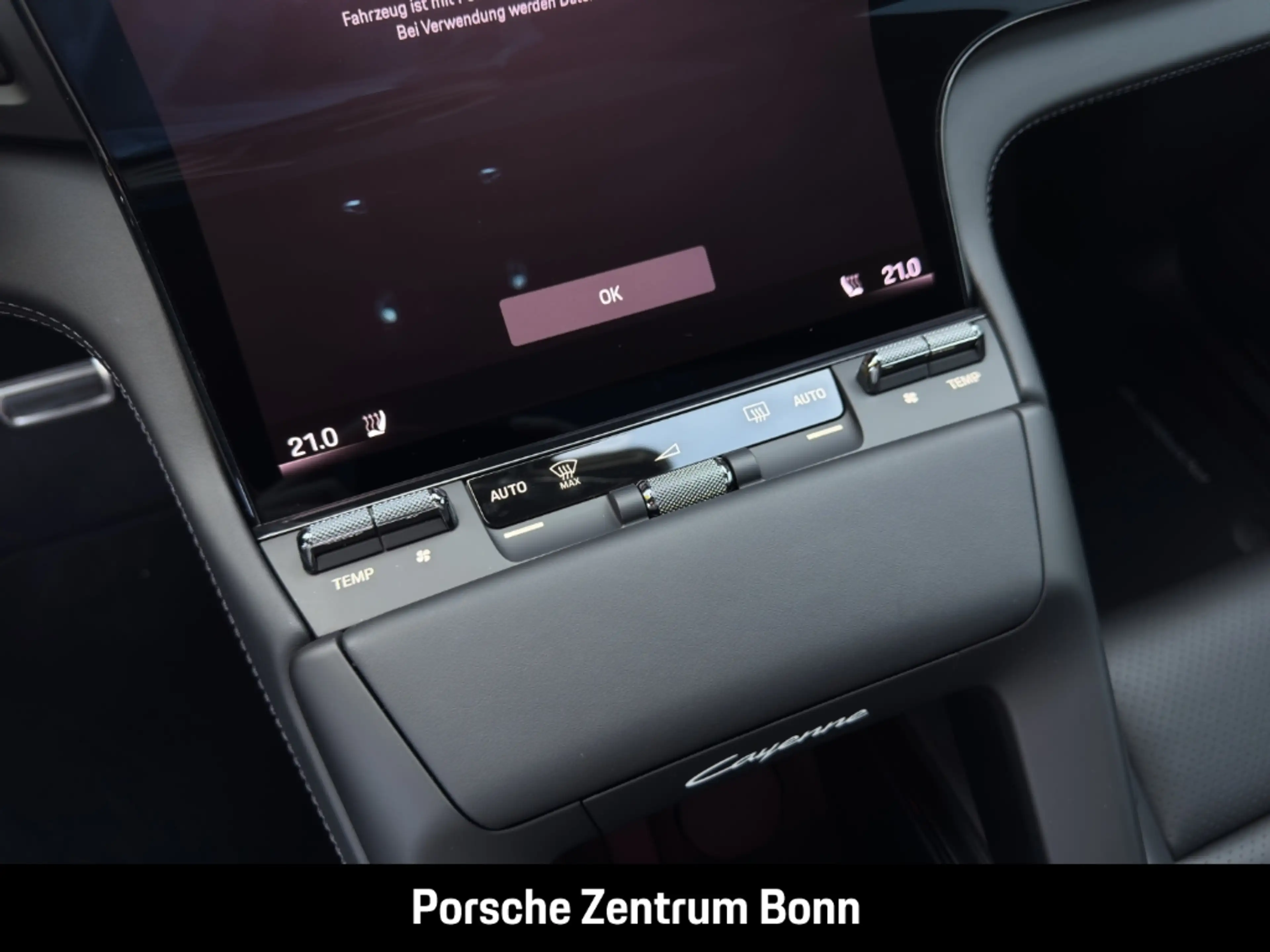 Porsche Cayenne Coupe Electric — photo 15