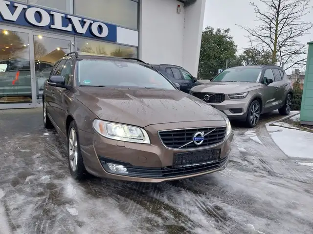 Volvo V70 Kombi Linje Svart Zahnriemen gemacht