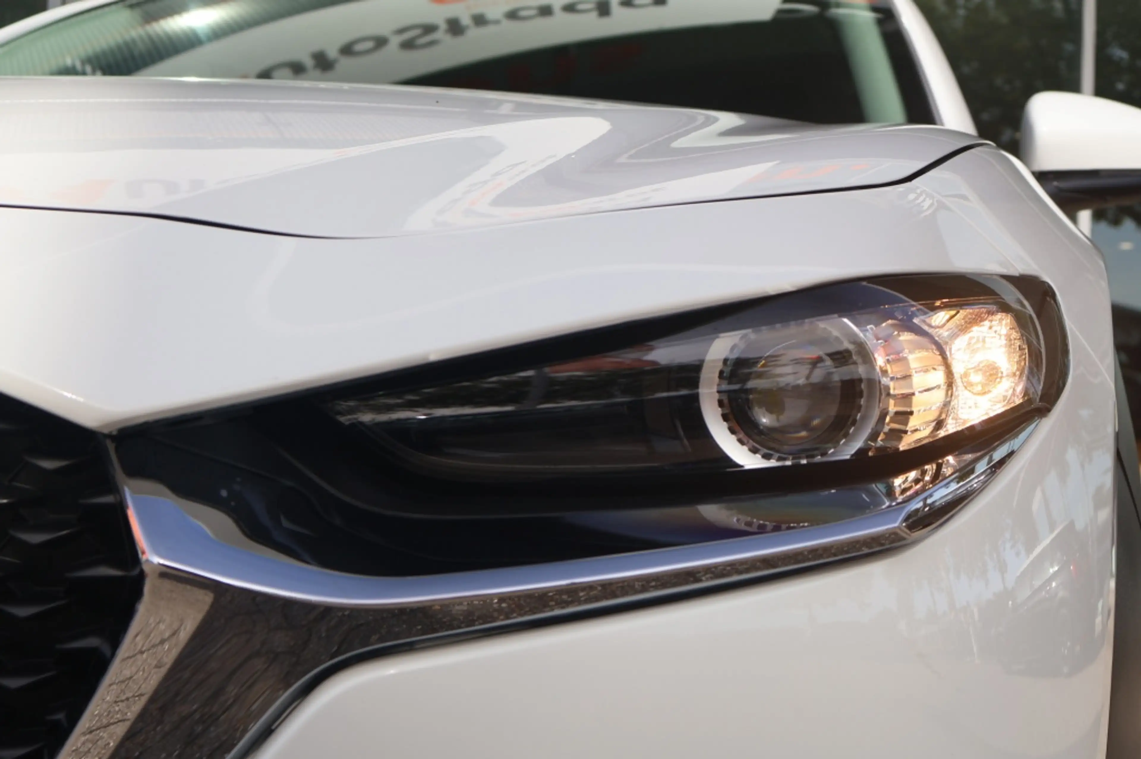 Mazda CX-30 E-Skyactiv G 122pk — photo 5