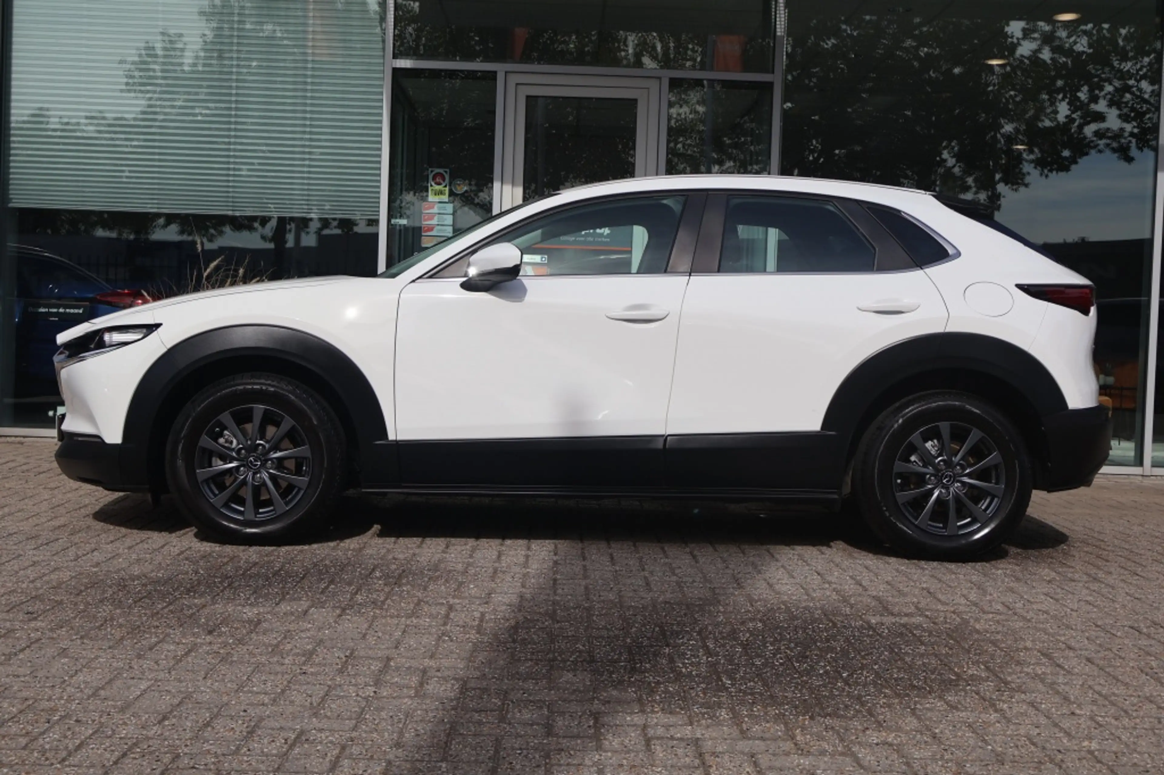 Mazda CX-30 E-Skyactiv G 122pk — photo 21