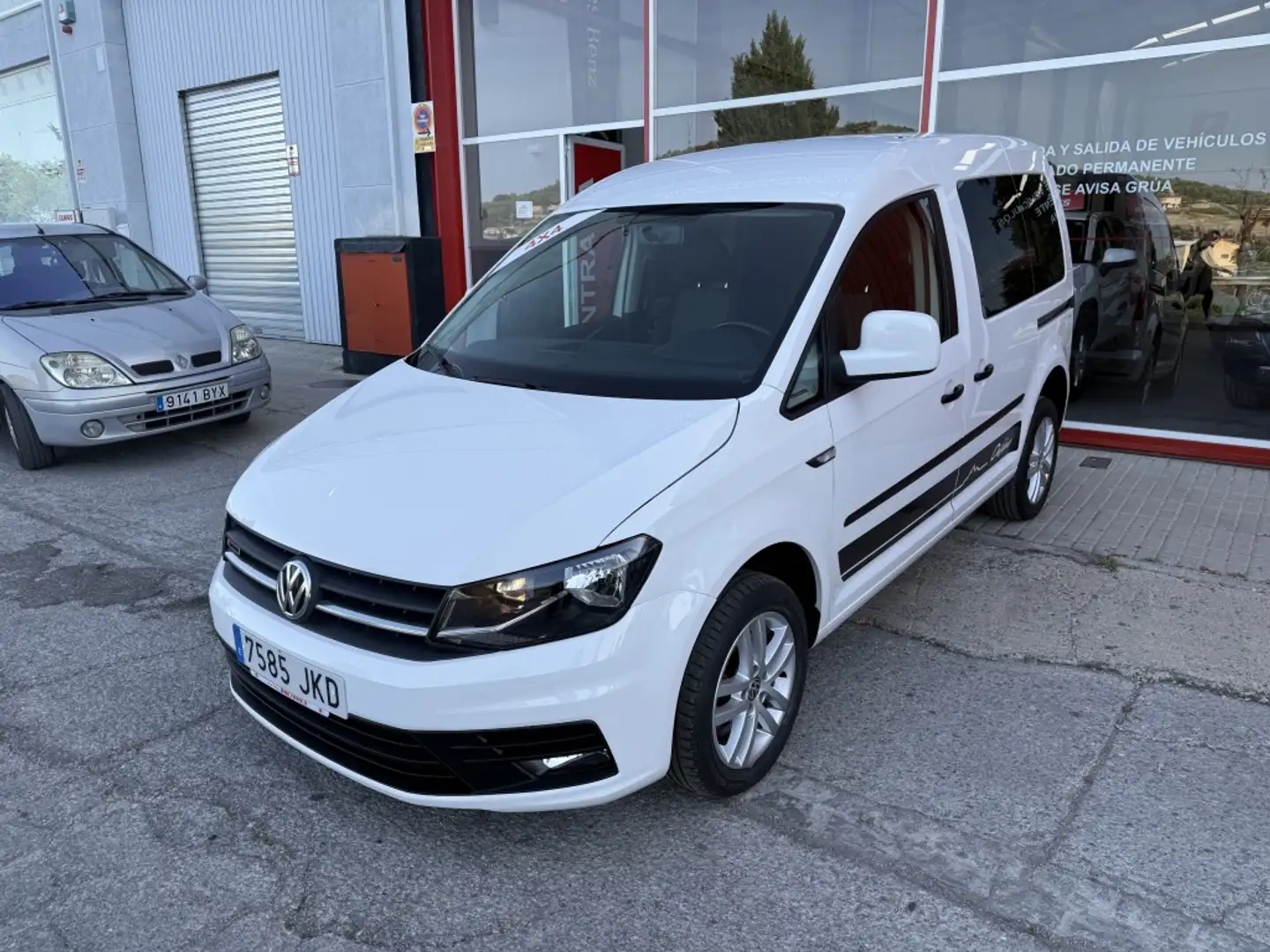 Volkswagen Caddy 2.0TDI Trendline 4M 90kW Wit - 2