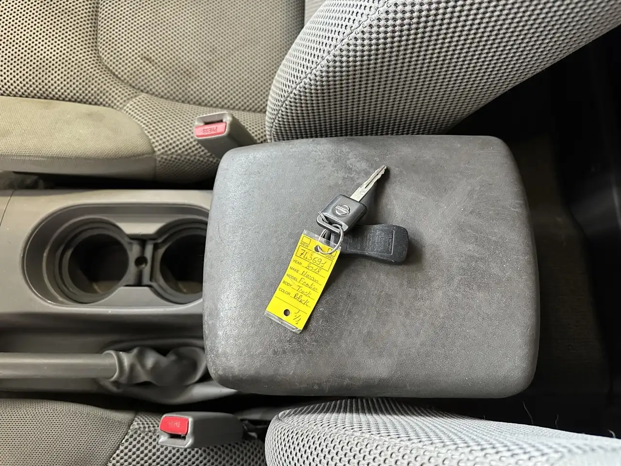 Nissan Frontier снимка Nissan Frontier