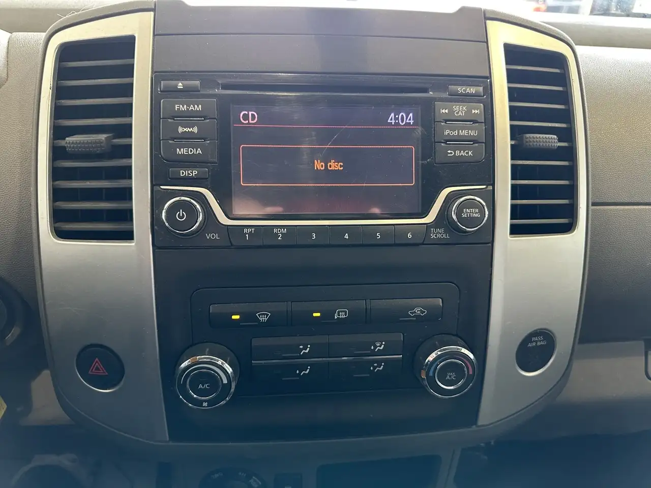 Nissan Frontier снимка Nissan Frontier