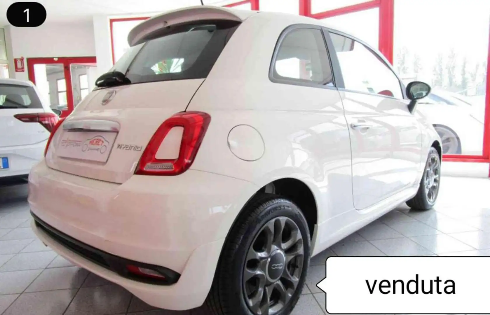 Fiat 500 1.0 Hybrid Connect Blanc - 1