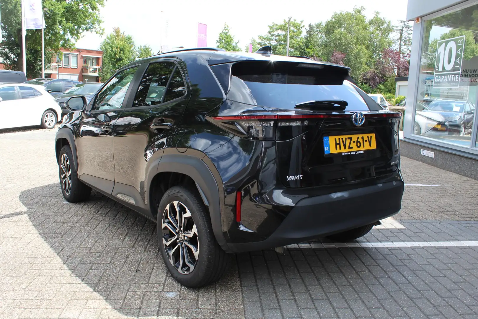 Toyota Yaris Cross 1.5 HYBRID STYLE PANODAK STOEL-STUUR & RUITENWISSE Zwart - 2