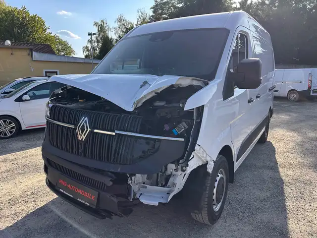 Renault Master 3,5t L2H2 BLUE dCi 130 Extra Unfallfahrzeug MwSt