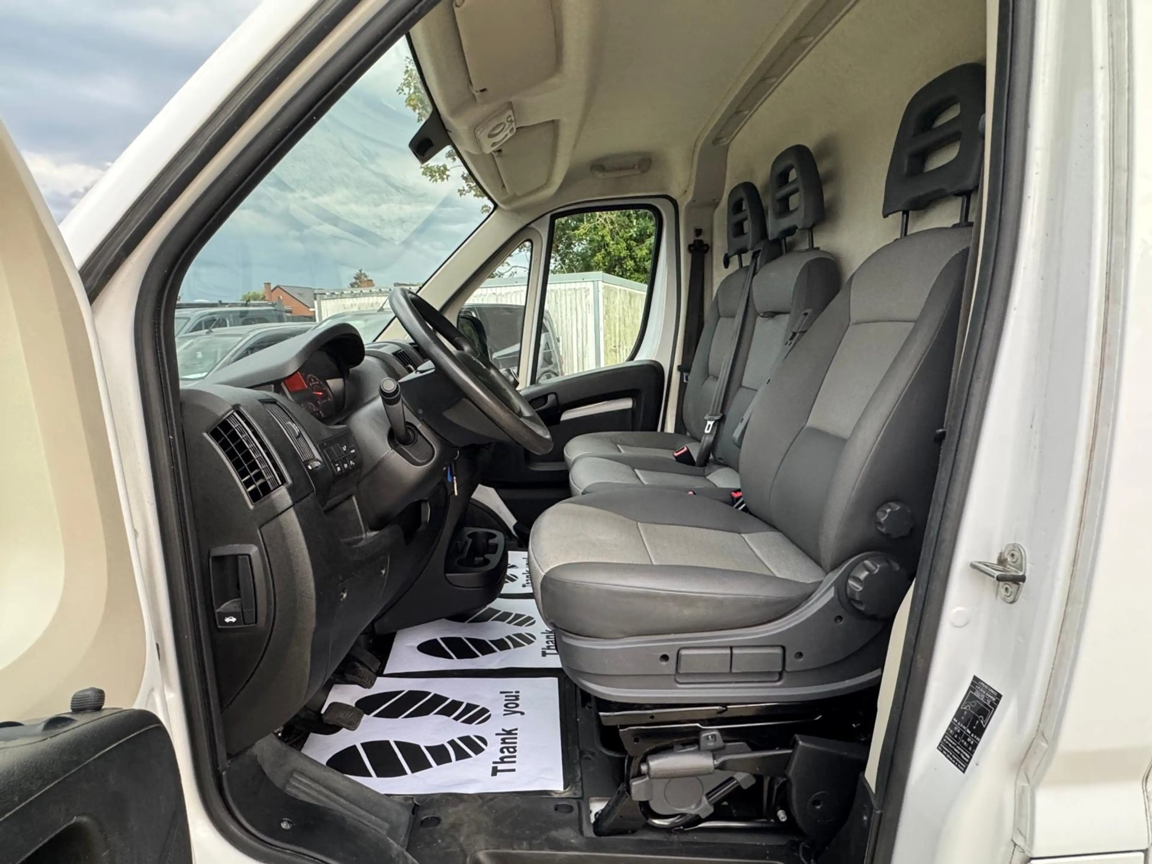Peugeot Boxer 2.2 BlueHDi L1H1/Etat neuf/Garantie/Tva deductible — photo 8