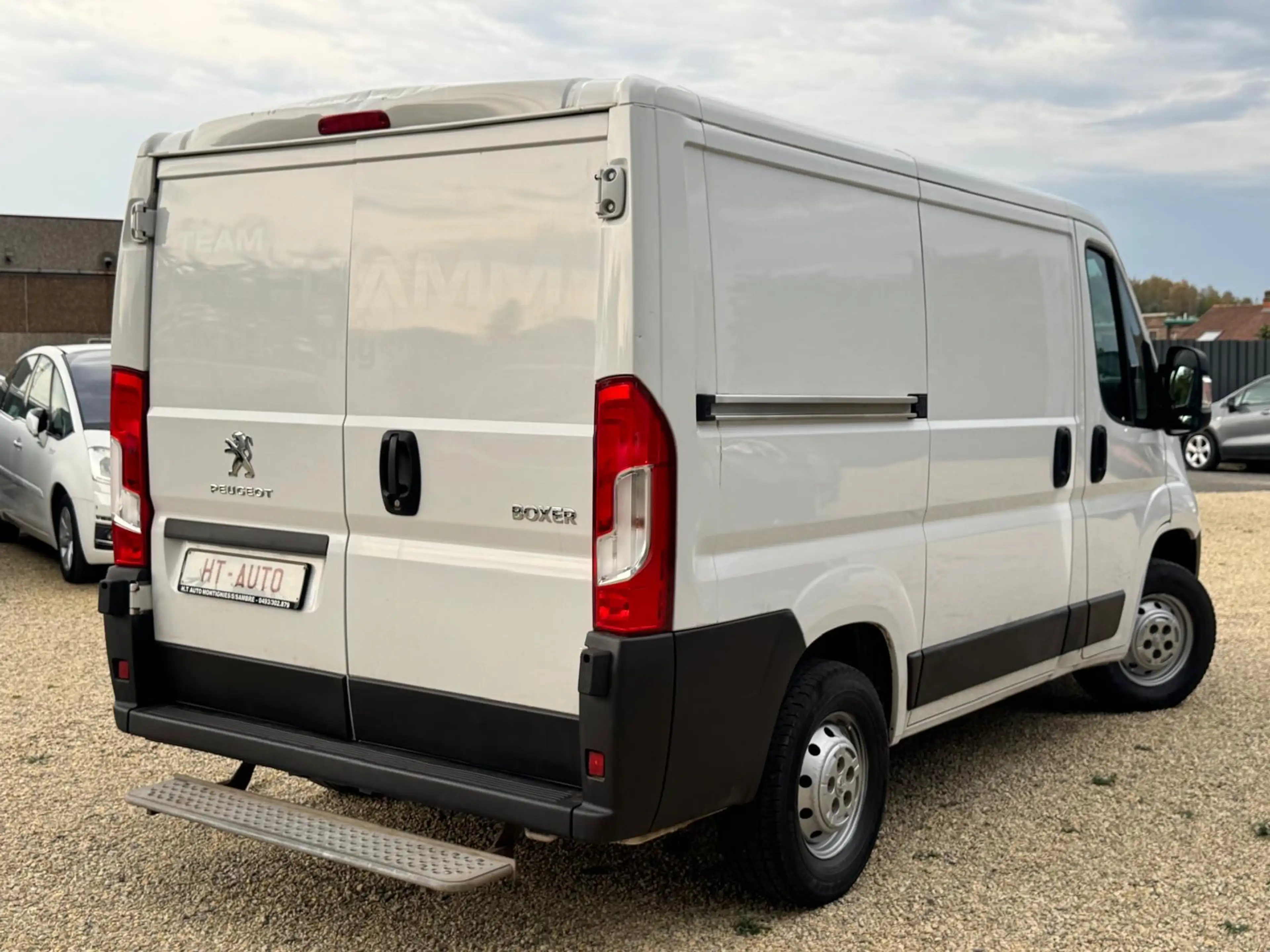 Peugeot Boxer 2.2 BlueHDi L1H1/Etat neuf/Garantie/Tva deductible — photo 4