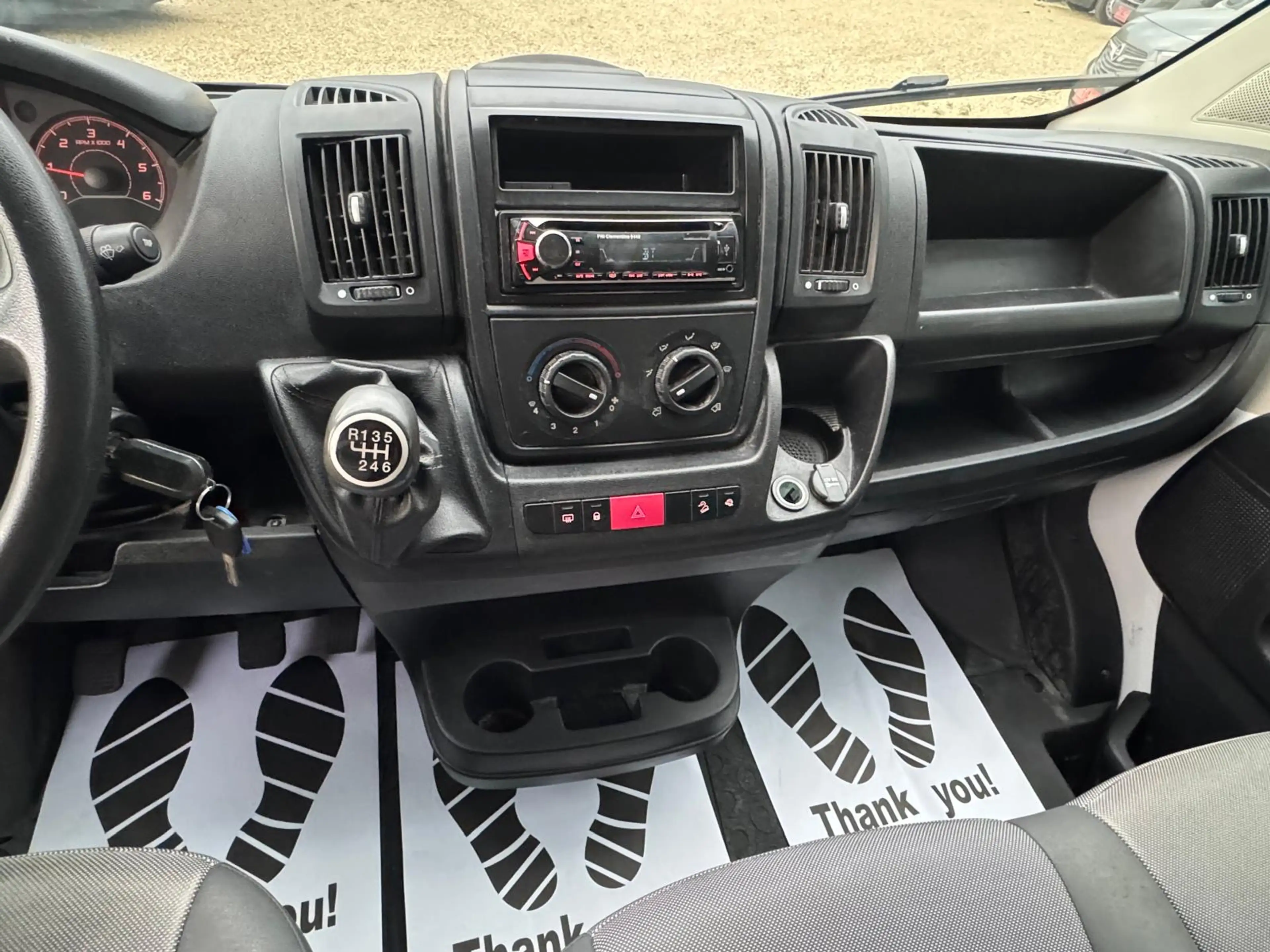 Peugeot Boxer 2.2 BlueHDi L1H1/Etat neuf/Garantie/Tva deductible — photo 11