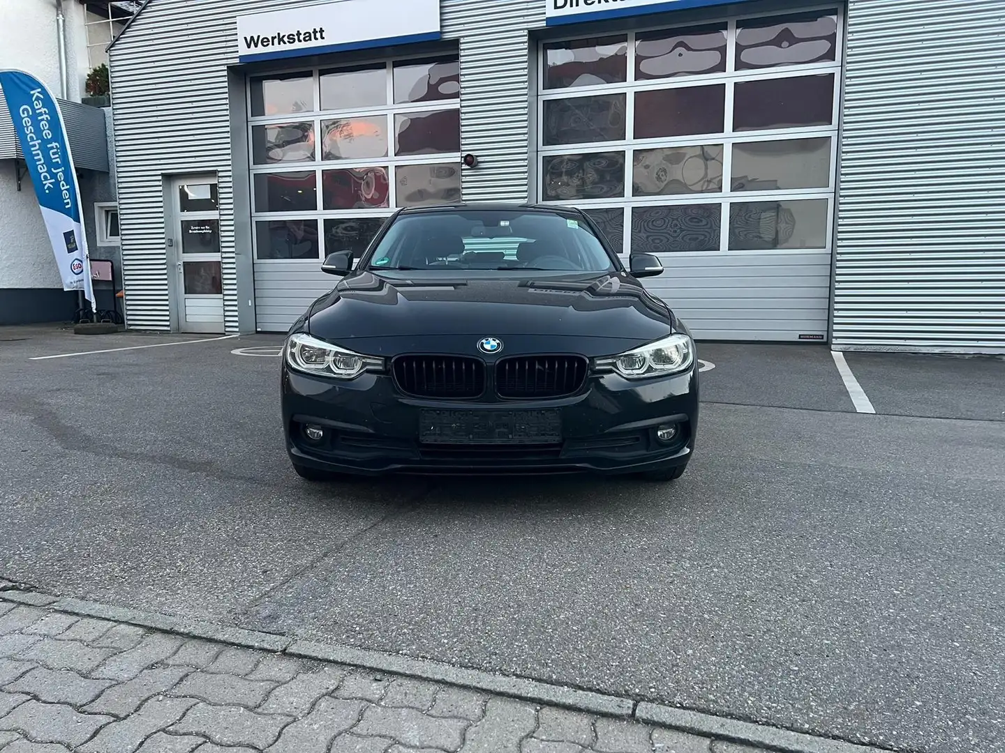 BMW 318 318 d Advantage Чорний - 2