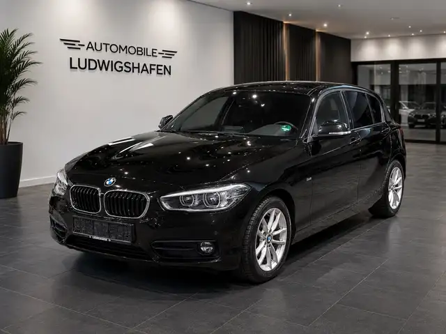 Bmw 118 i Sport Line/Automatik/Leder/LED/Neu Tüv