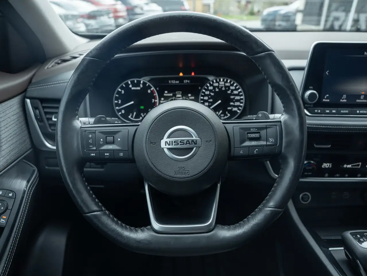 Nissan Rogue снимка Nissan Rogue