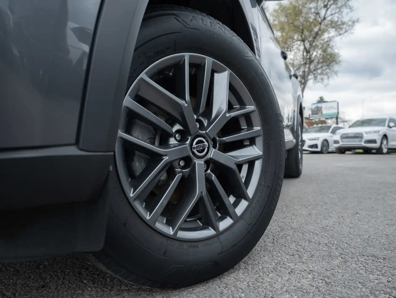 Nissan Rogue снимка Nissan Rogue