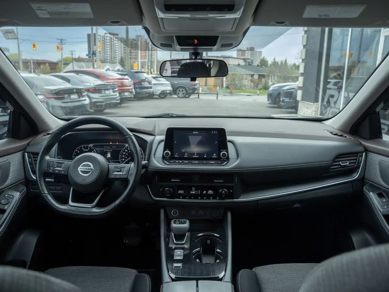 Nissan Rogue снимка Nissan Rogue