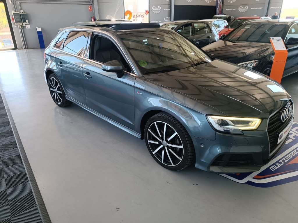 Audi A3 Sportback 1.6TDI S tronic 85kW - foto 1