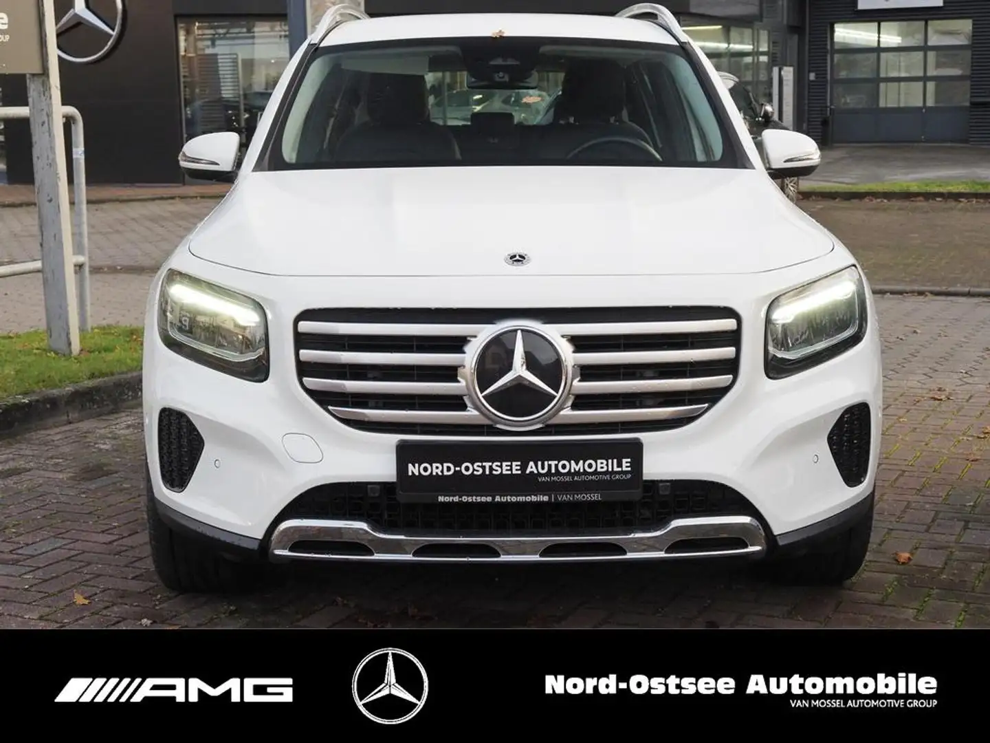 Mercedes-Benz GLB 180 Progressive ADV. LED Kamera SHZ Spurass. Weiß - 2