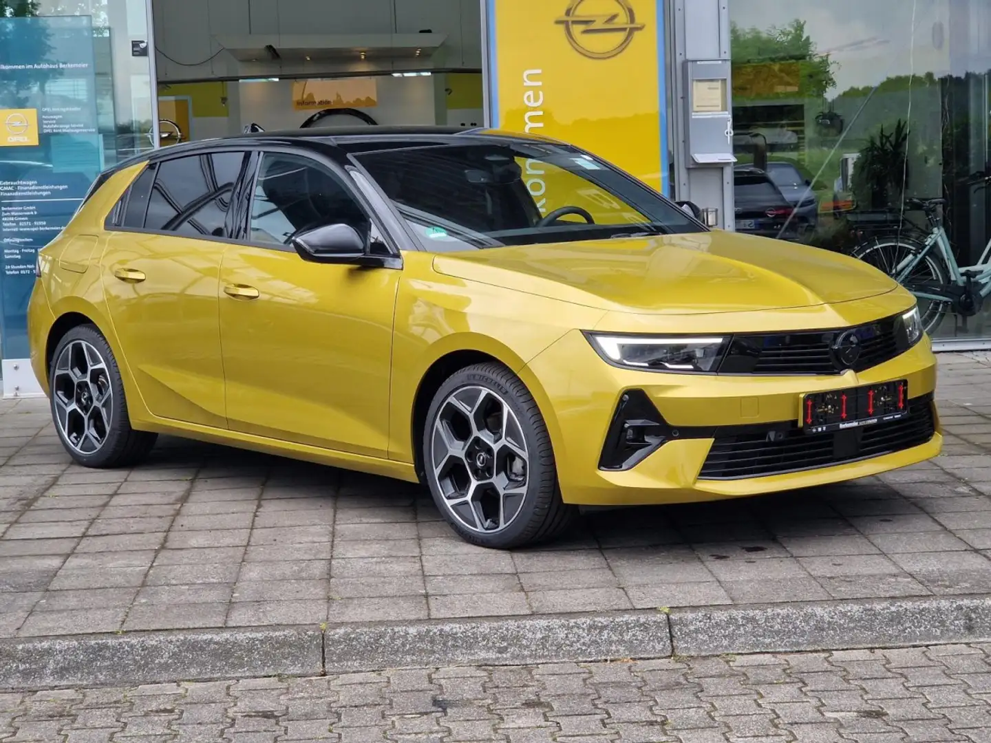 Opel Astra 1.2 GS **Anhängerkupplung/Automatik** Giallo - 2