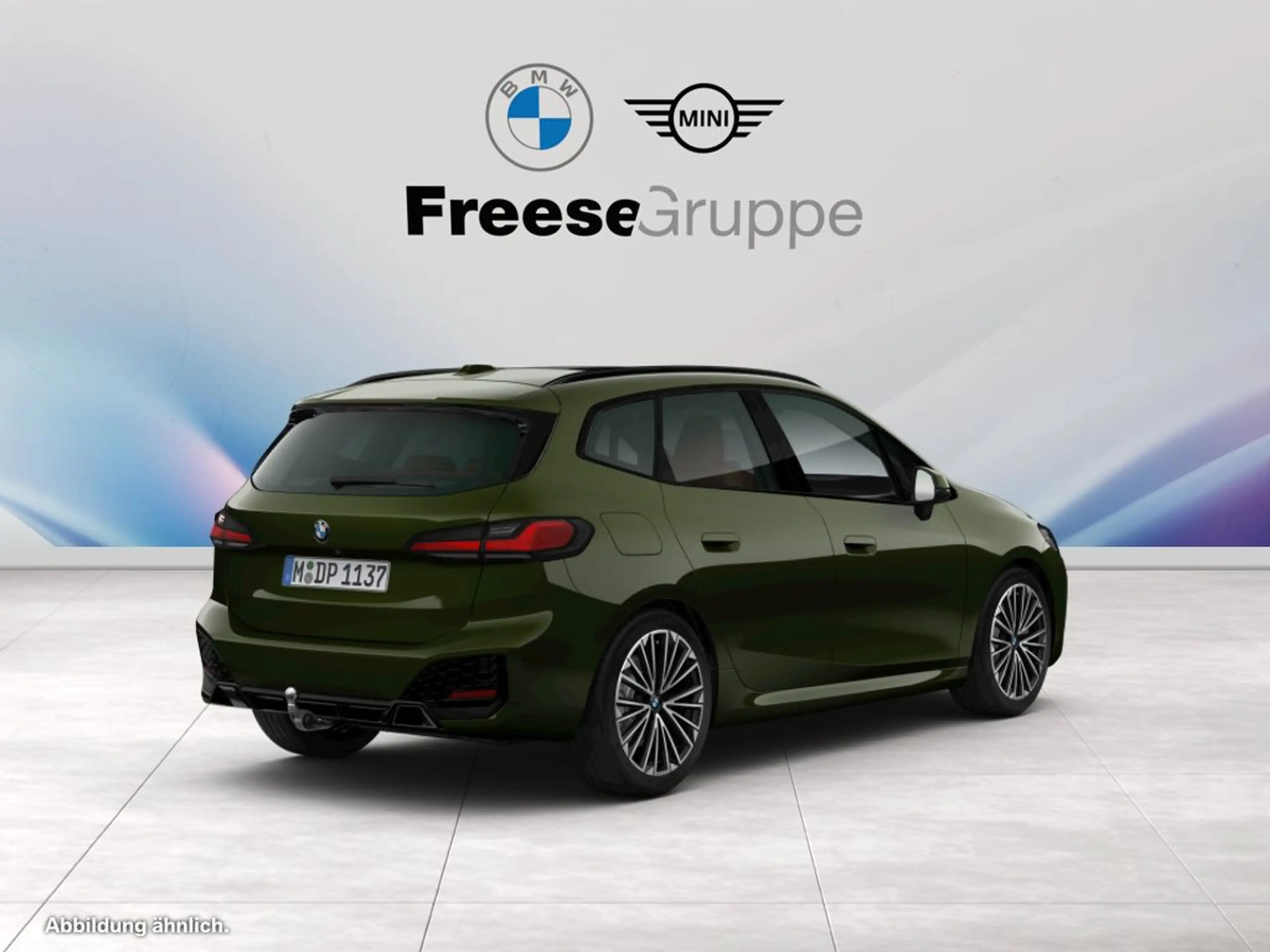 BMW 223 i xDrive — photo 2