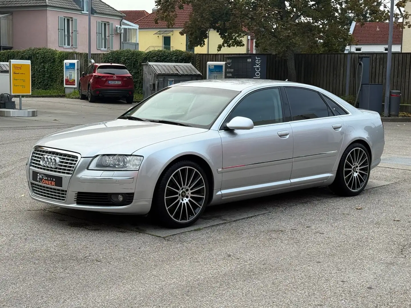Audi A8 4.2 FSI quattro Voll 20zoll Alufelgen Silber - 2
