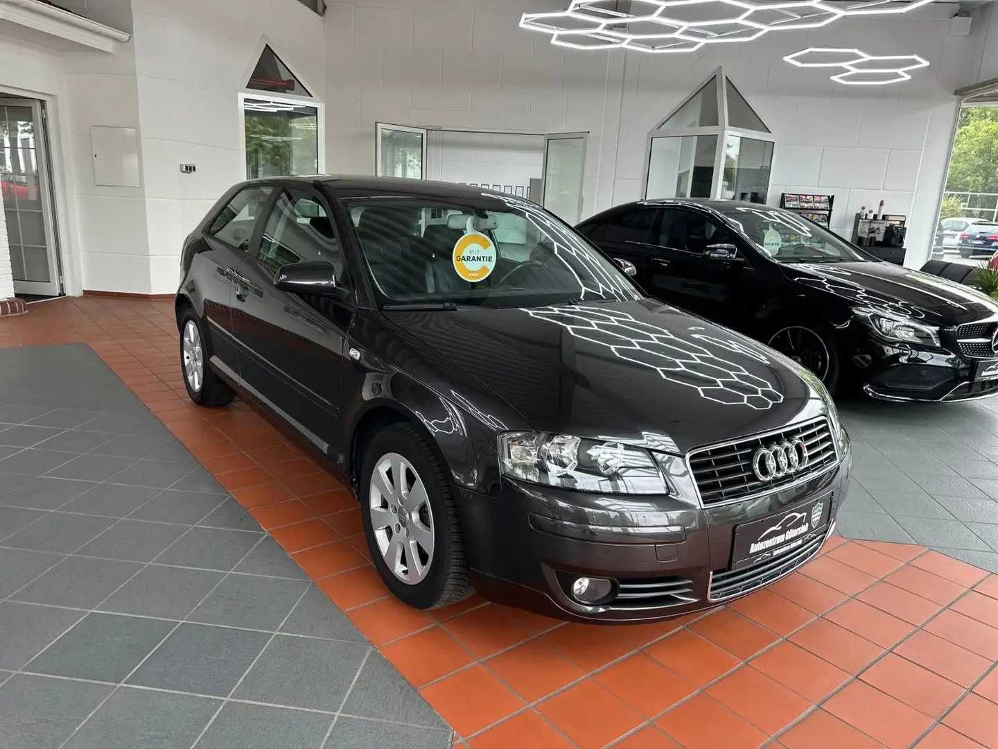 Audi A3 2.0 TDI Ambiente *DPF / VOLLLEDER / 2. Hand* Gris - 2