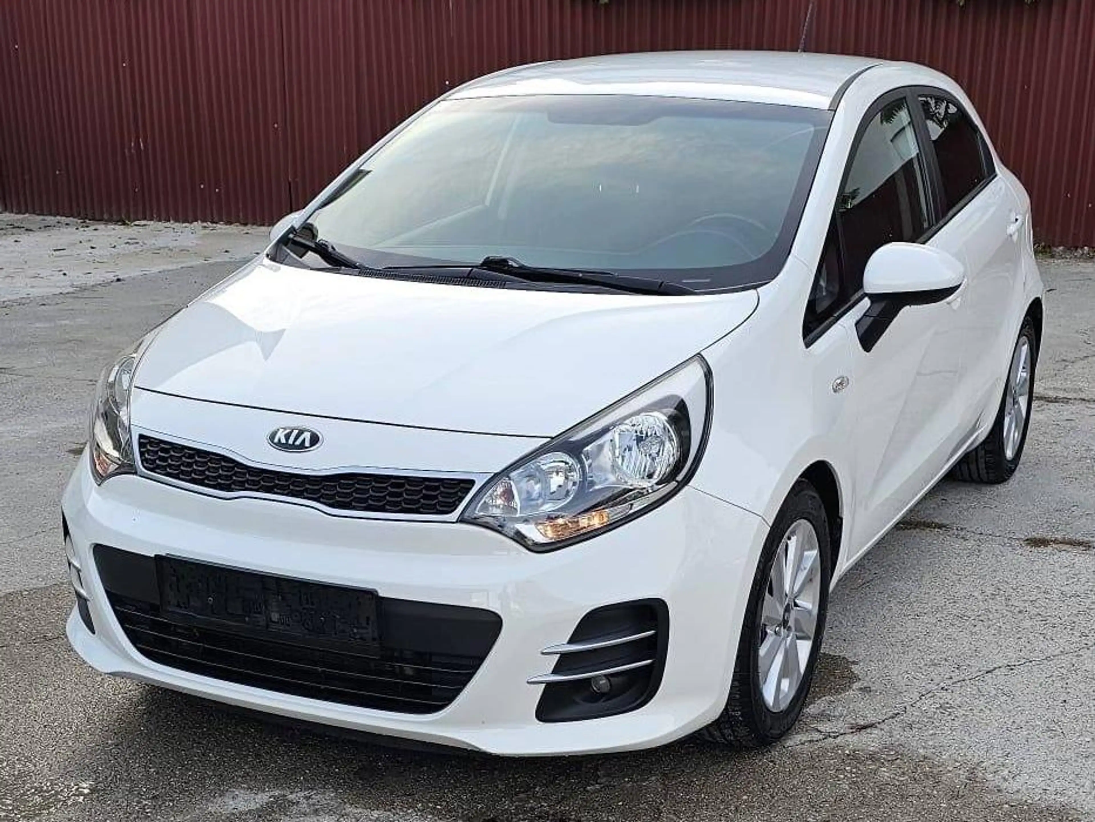 Kia Rio Spirit — photo 4