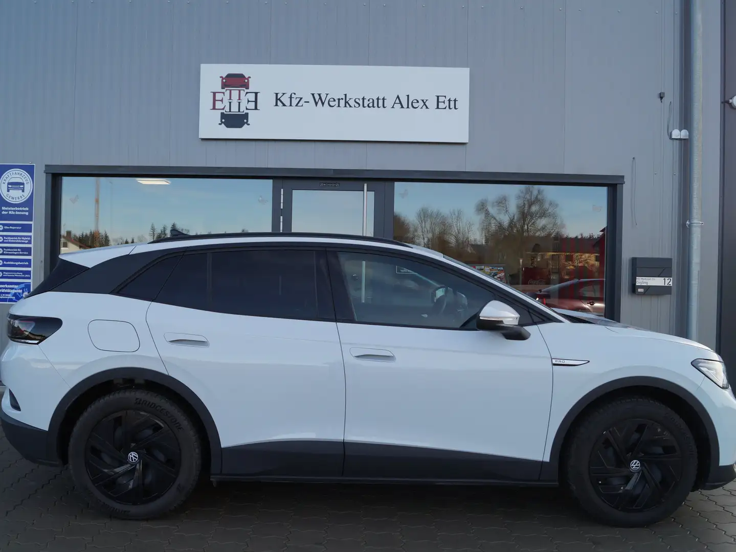 Volkswagen ID.4 Pro Performance 150 kW Weiß - 2